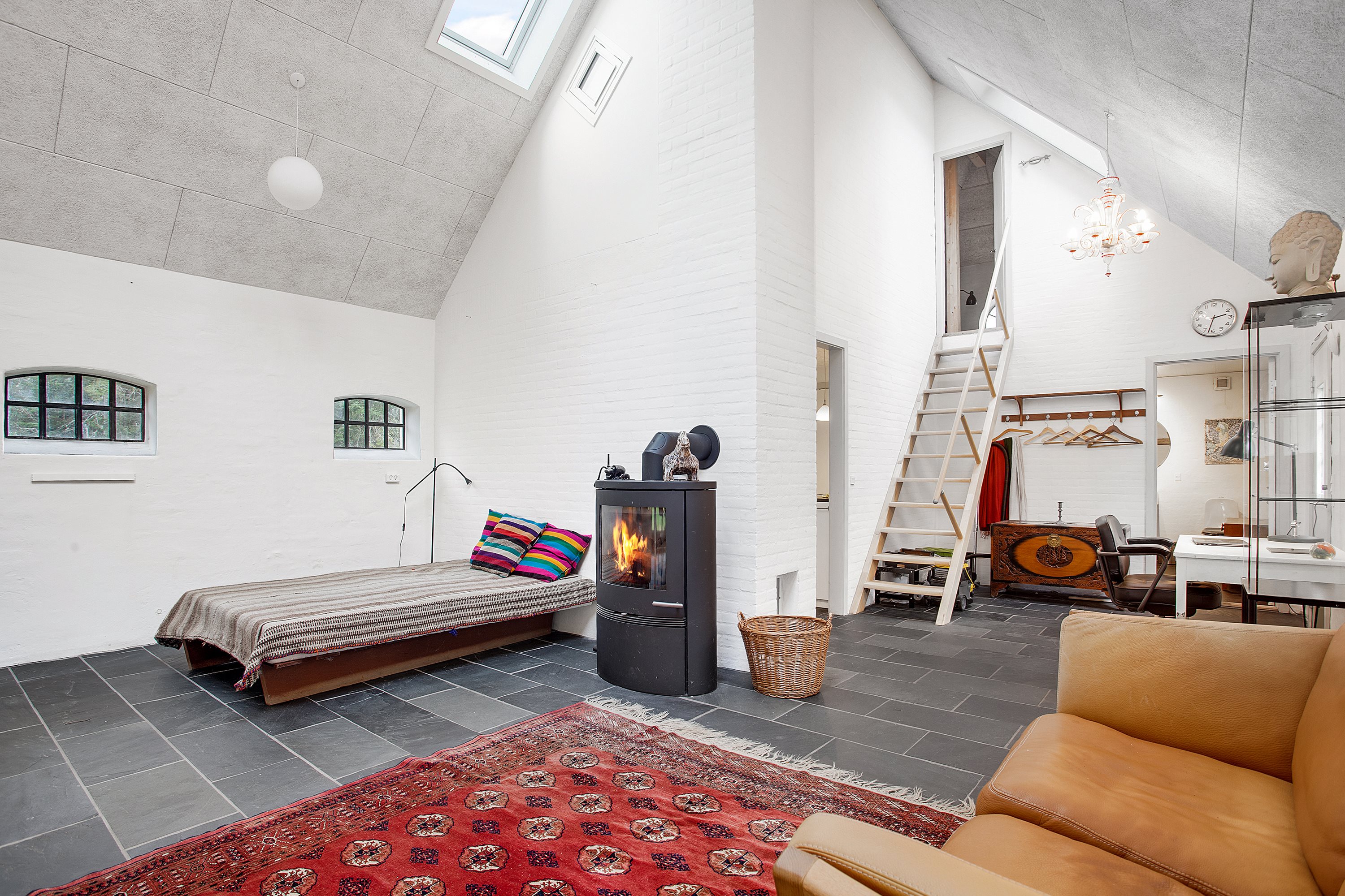 Fremhævet stue billede i fuldskærmstilstand. Billede af Hals Skolevej 1B, 3., Byrum, 9940 Læsø