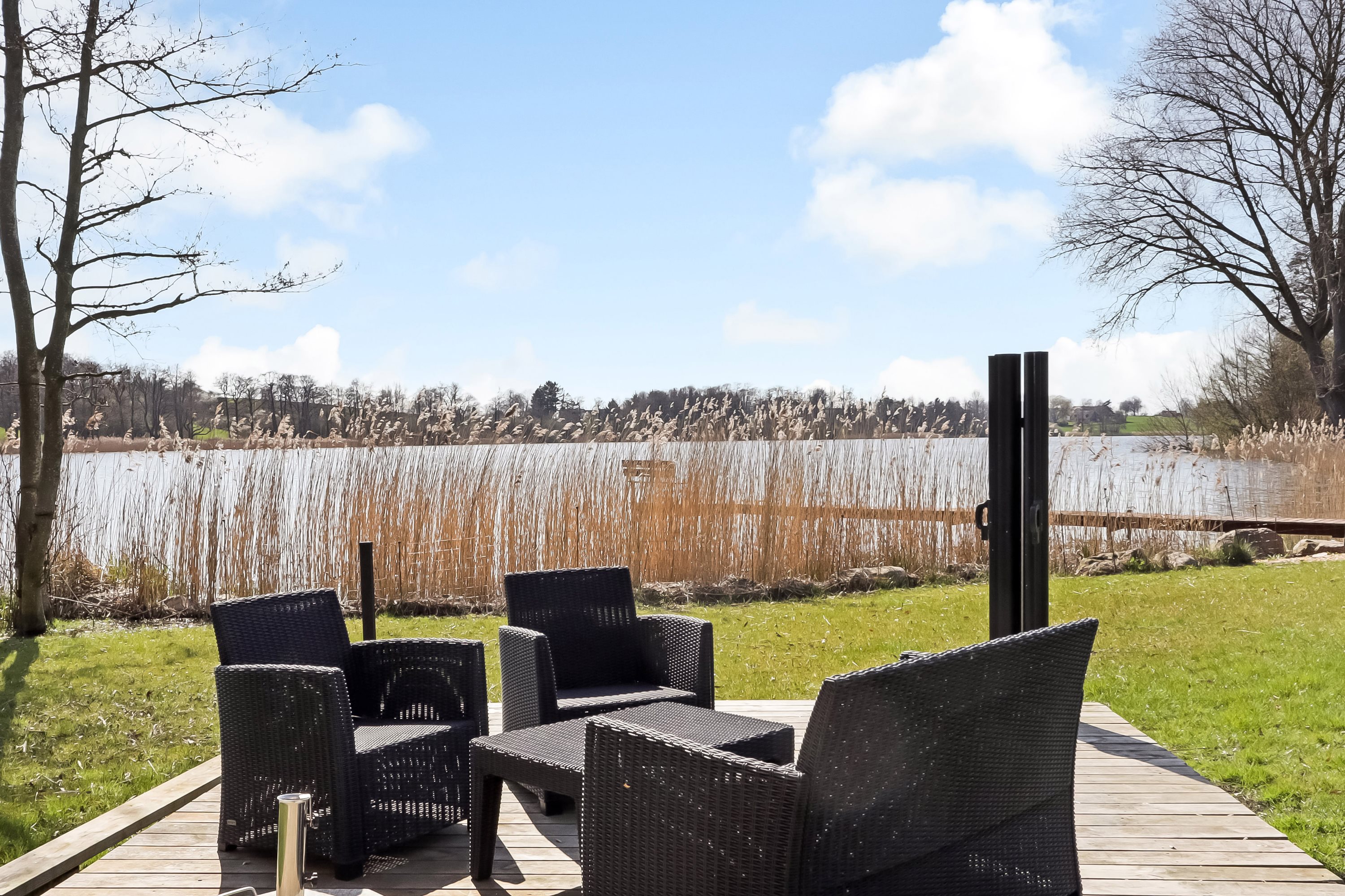 Fremhævet terrasse billede i fuldskærmstilstand. Billede af Svendborgvej 81A, Ollerup, 5762 Vester Skerninge