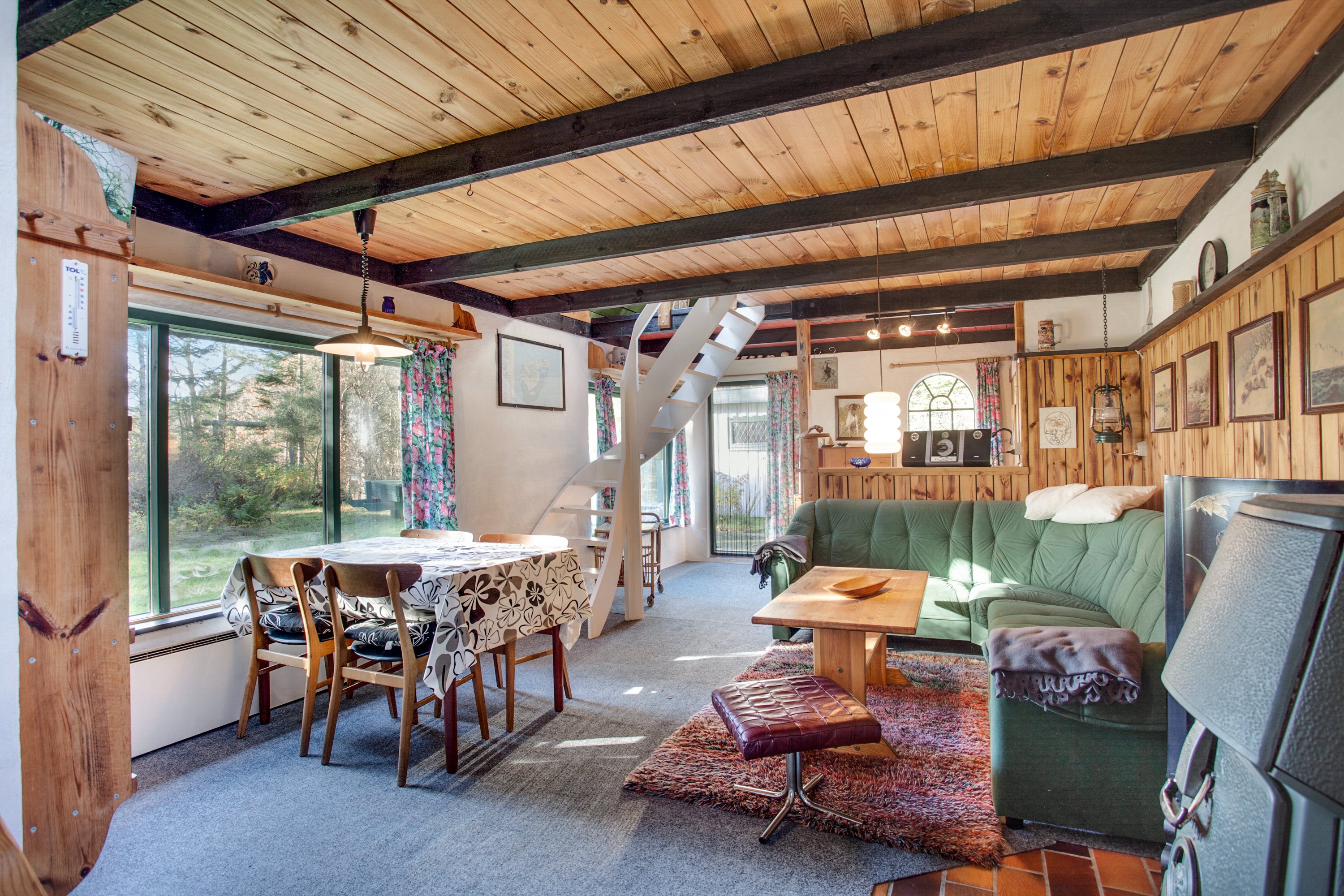 Fremhævet stue billede i fuldskærmstilstand. Billede af Doktorvejen 62, Byrum, 9940 Læsø