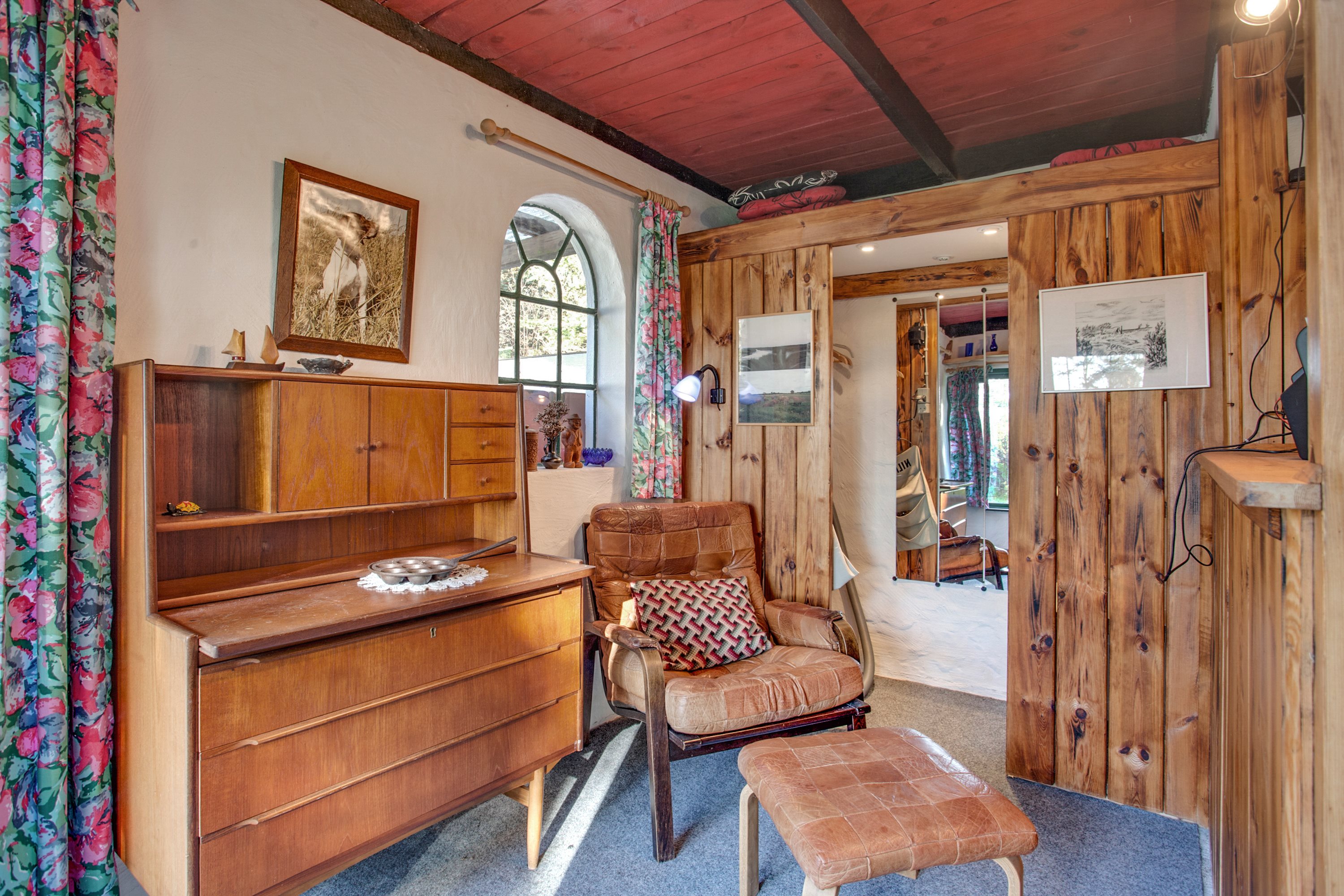 Fremhævet stue billede i fuldskærmstilstand. Billede af Doktorvejen 62, Byrum, 9940 Læsø