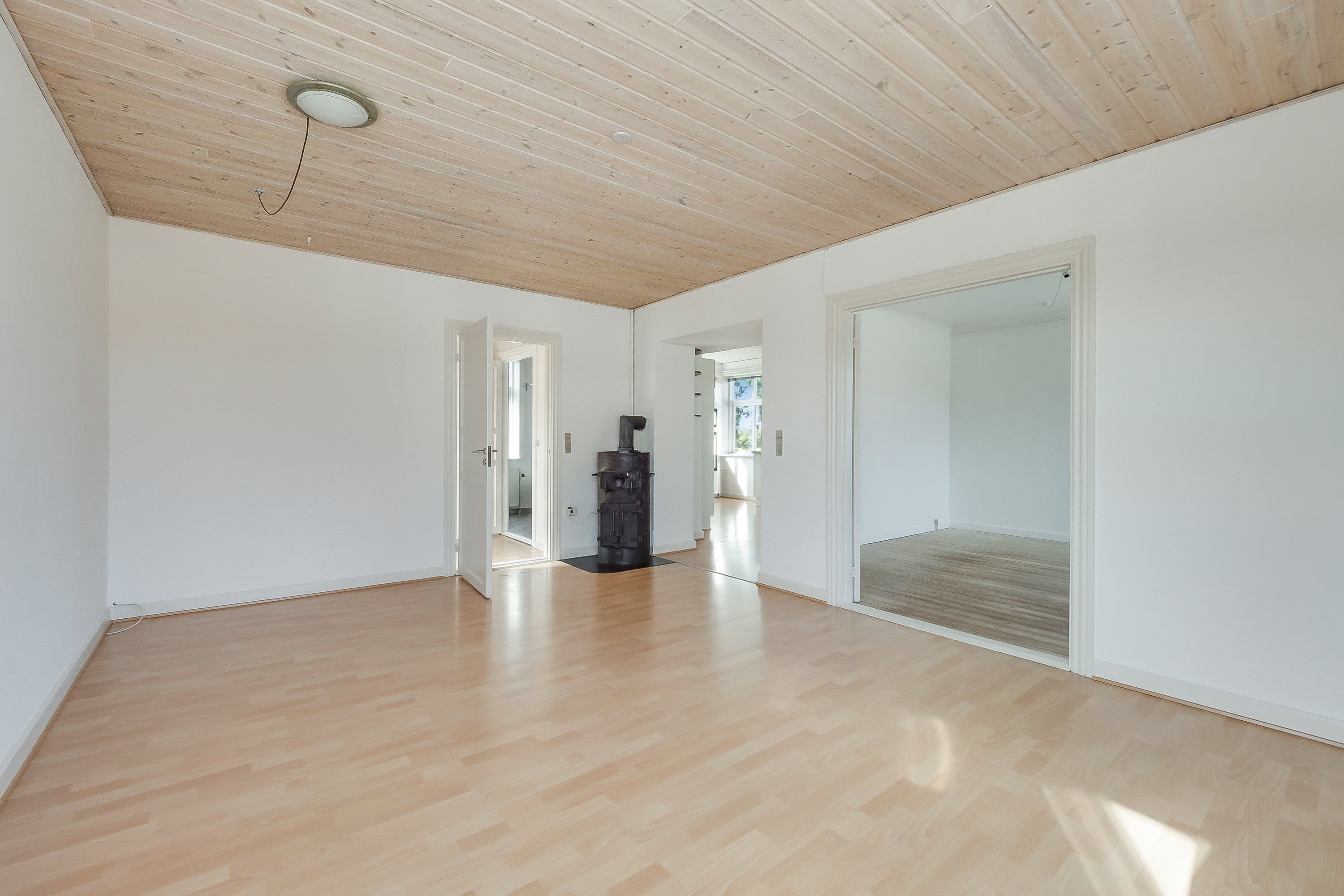 Fremhævet stue billede i fuldskærmstilstand. Billede af Legindvej 11, Hørdum, 7752 Snedsted