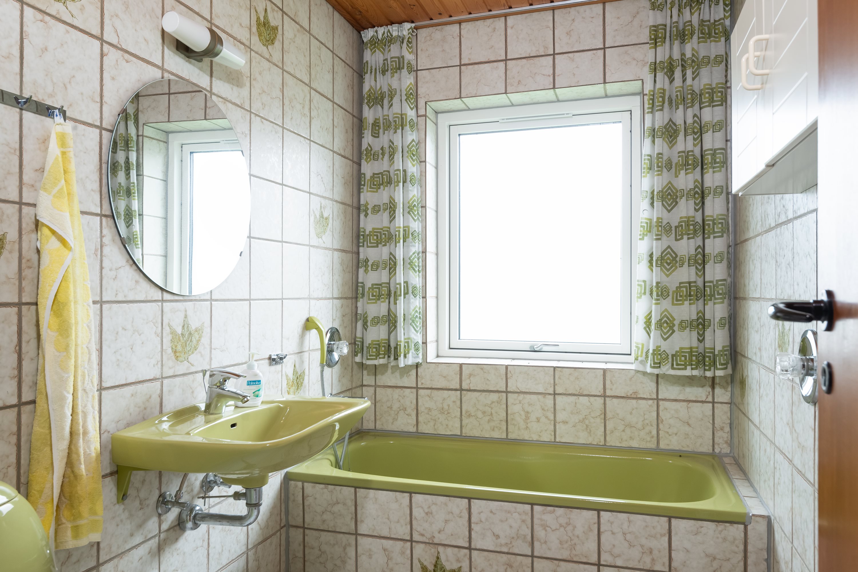 Fremhævet badeværelse billede i fuldskærmstilstand. Billede af Høstvej 7, Hæstrup Stationsby, 9800 Hjørring