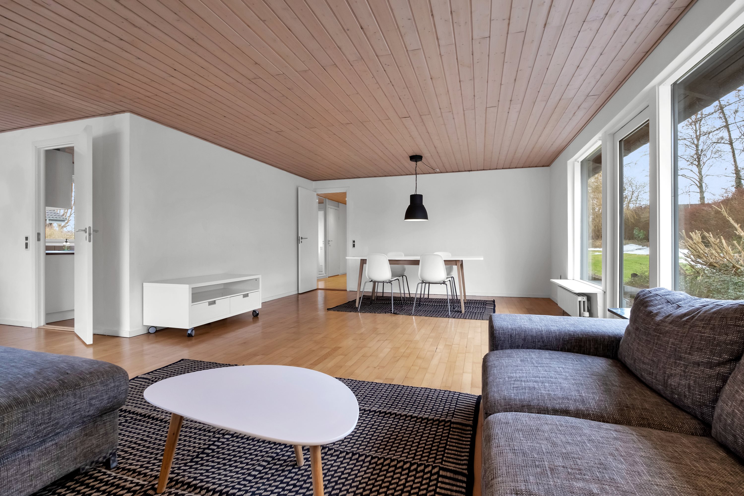 Fremhævet stue billede i fuldskærmstilstand. Billede af Manbjergvej 79, Løgten, 8541 Skødstrup