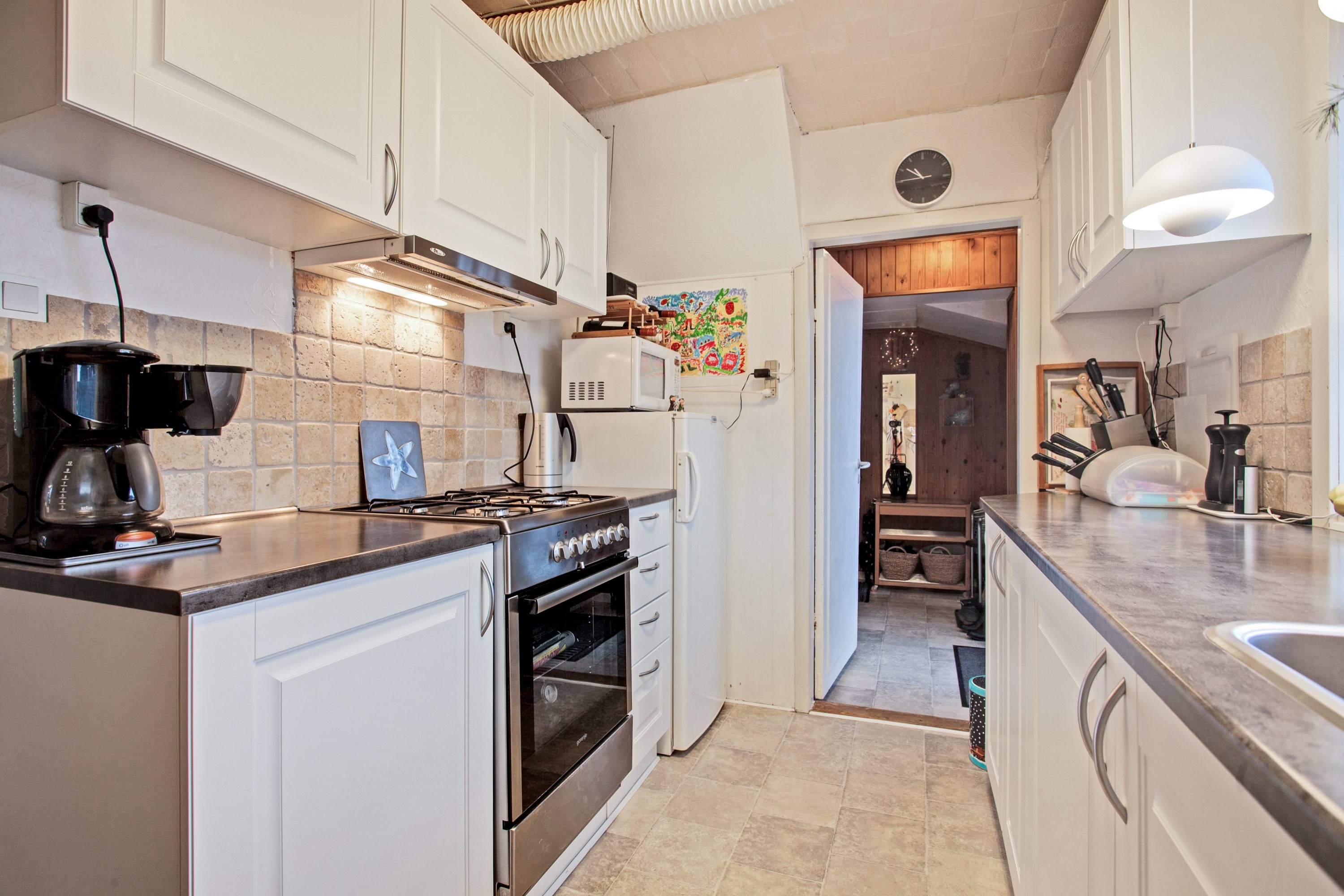 Fremhævet køkken billede i fuldskærmstilstand. Billede af Vesterø Havnegade 10, Vesterø Havn, 9940 Læsø