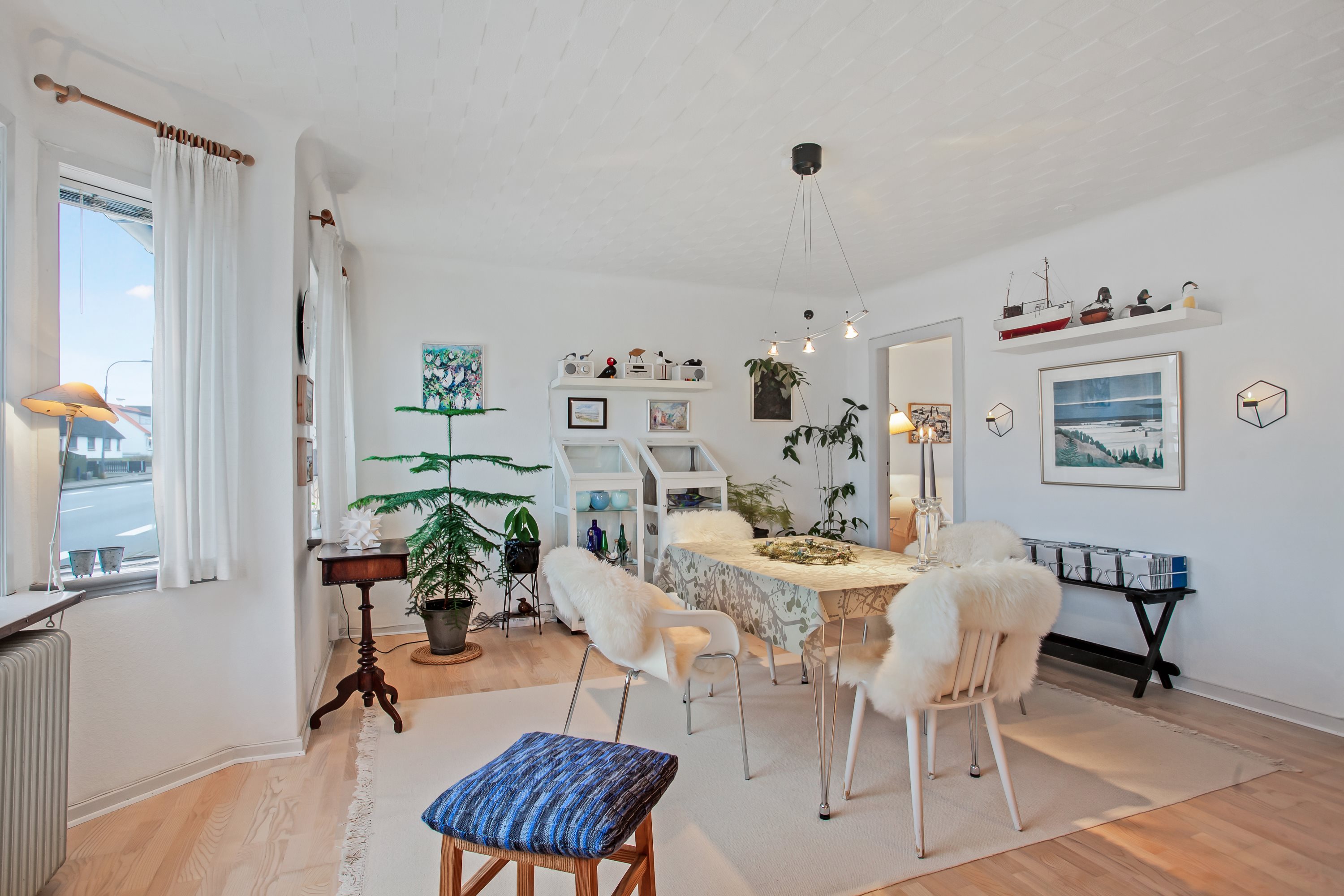 Fremhævet stue billede i fuldskærmstilstand. Billede af Vesterø Havnegade 10, Vesterø Havn, 9940 Læsø