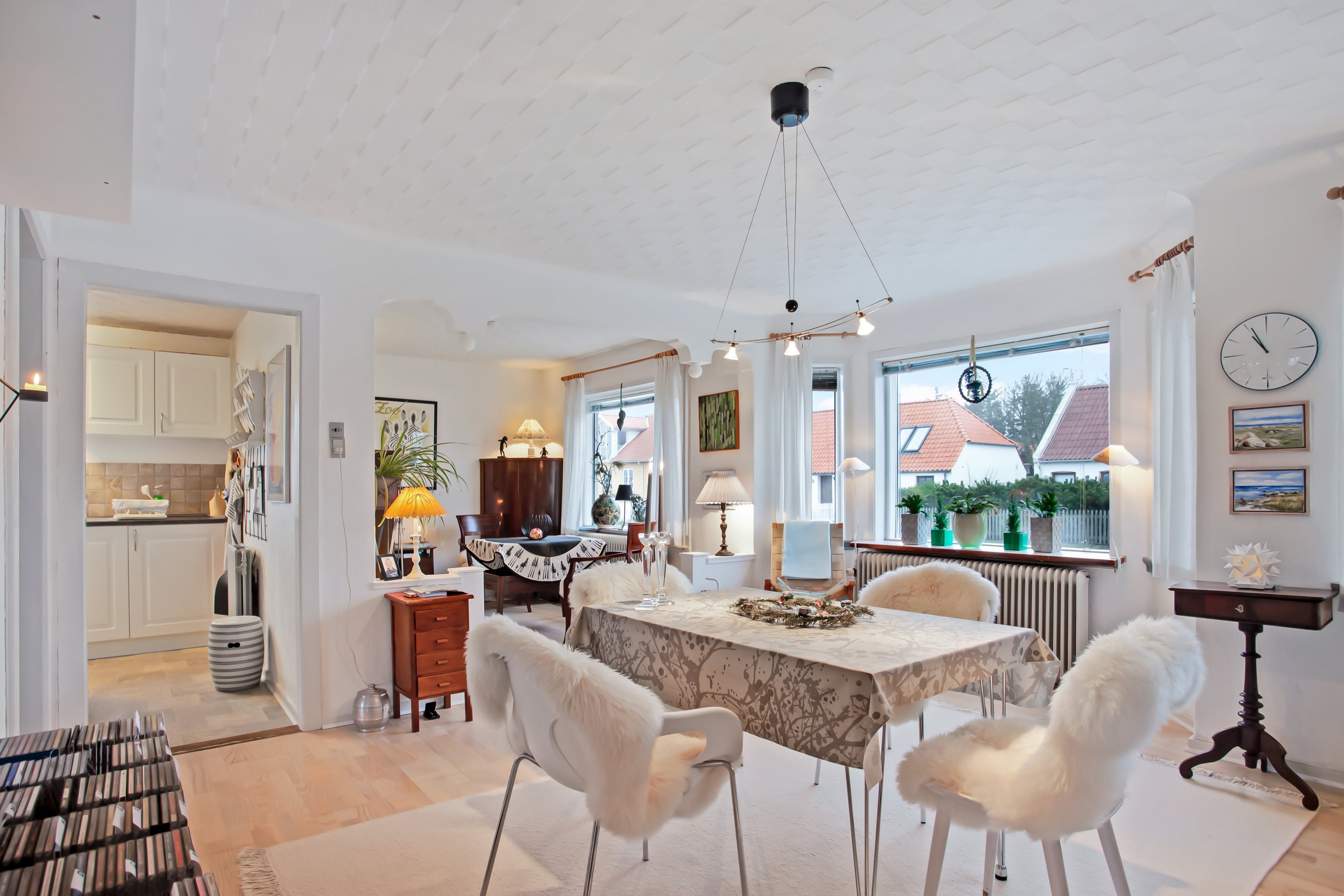 Fremhævet stue billede i fuldskærmstilstand. Billede af Vesterø Havnegade 10, Vesterø Havn, 9940 Læsø