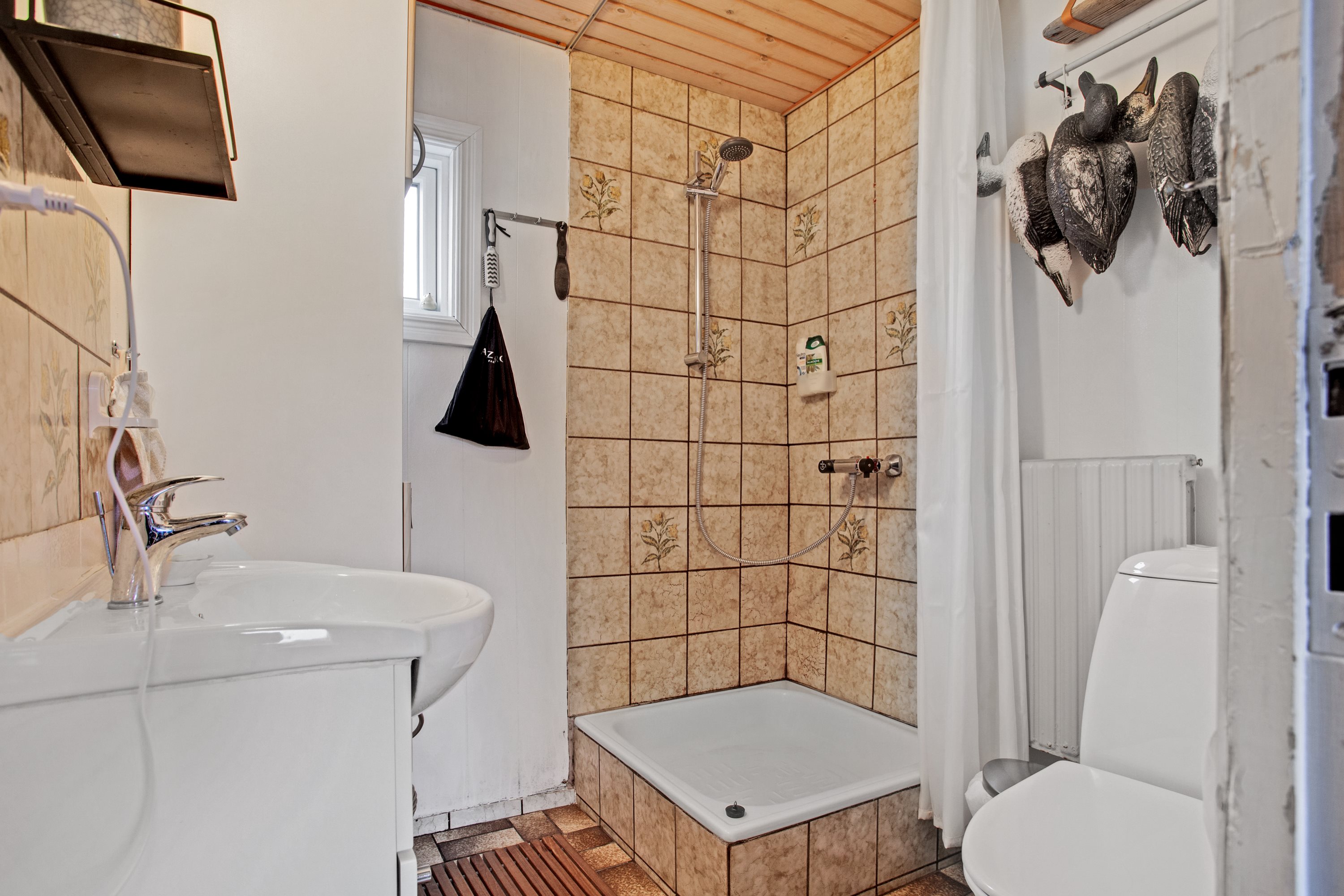 Fremhævet badeværelse billede i fuldskærmstilstand. Billede af Vesterø Havnegade 10, Vesterø Havn, 9940 Læsø