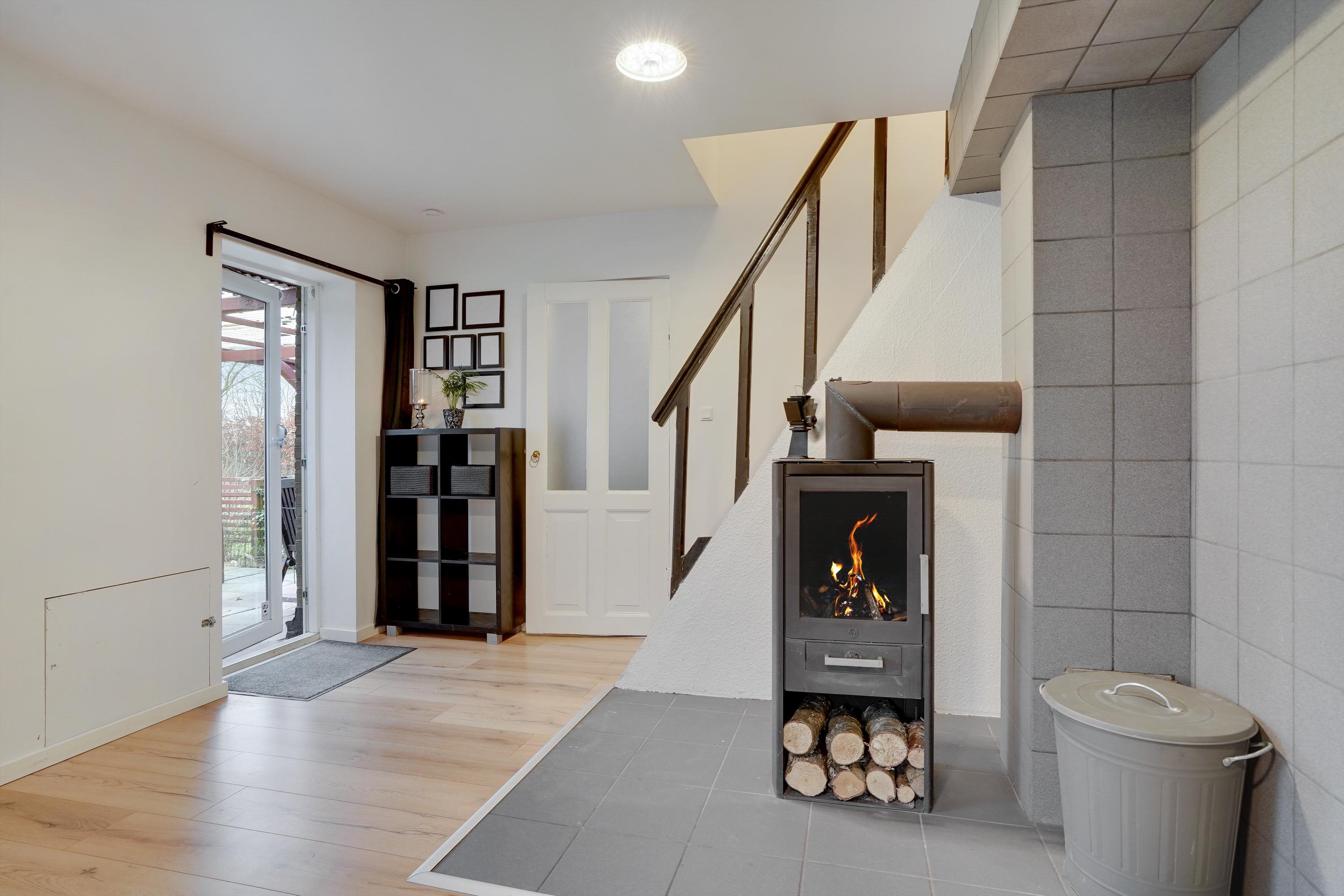 Fremhævet stue billede i fuldskærmstilstand. Billede af Hustedvej 30, Lunde, 6830 Nørre Nebel