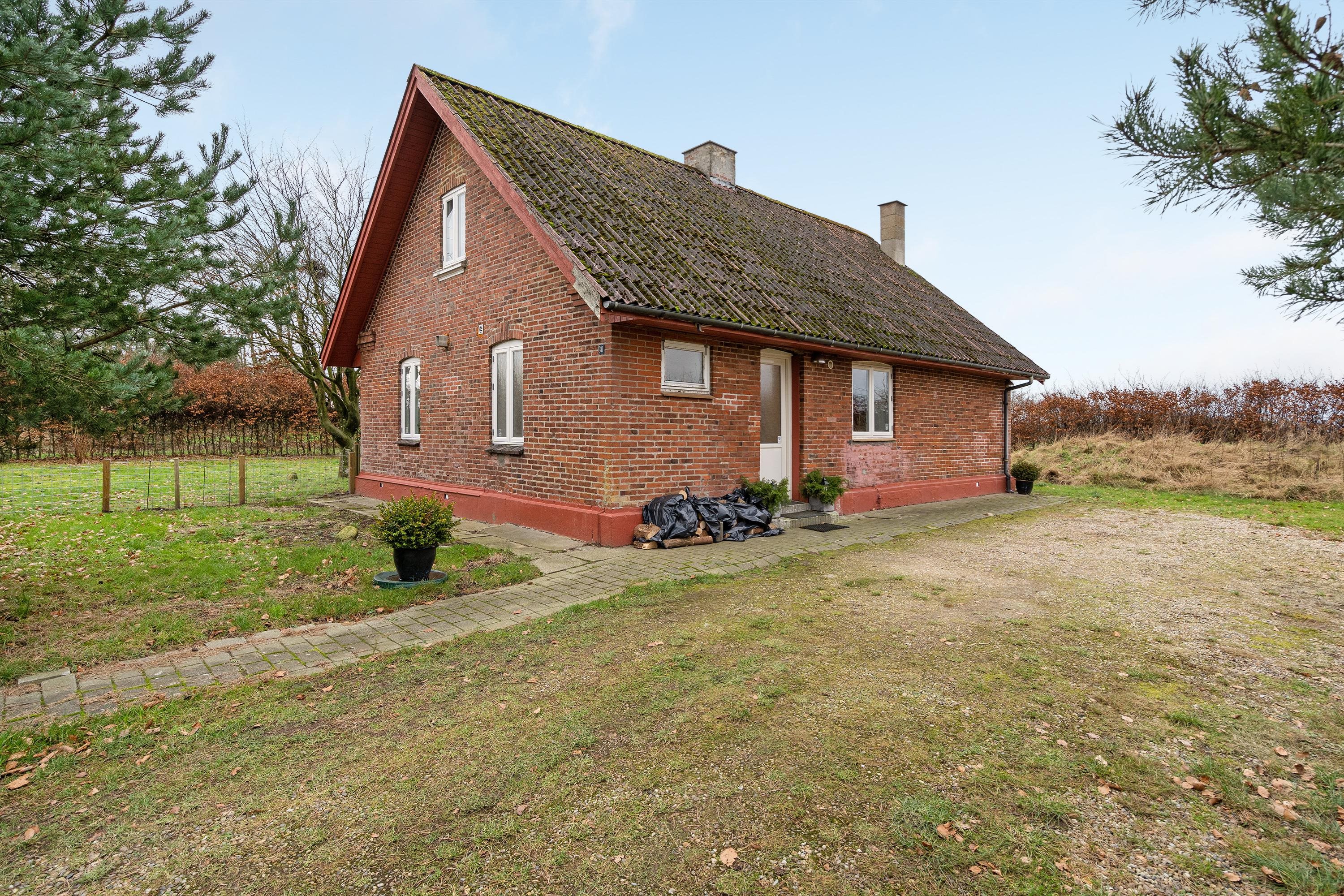 Fremhævet ejendommen billede i fuldskærmstilstand. Billede af Hustedvej 30, Lunde, 6830 Nørre Nebel