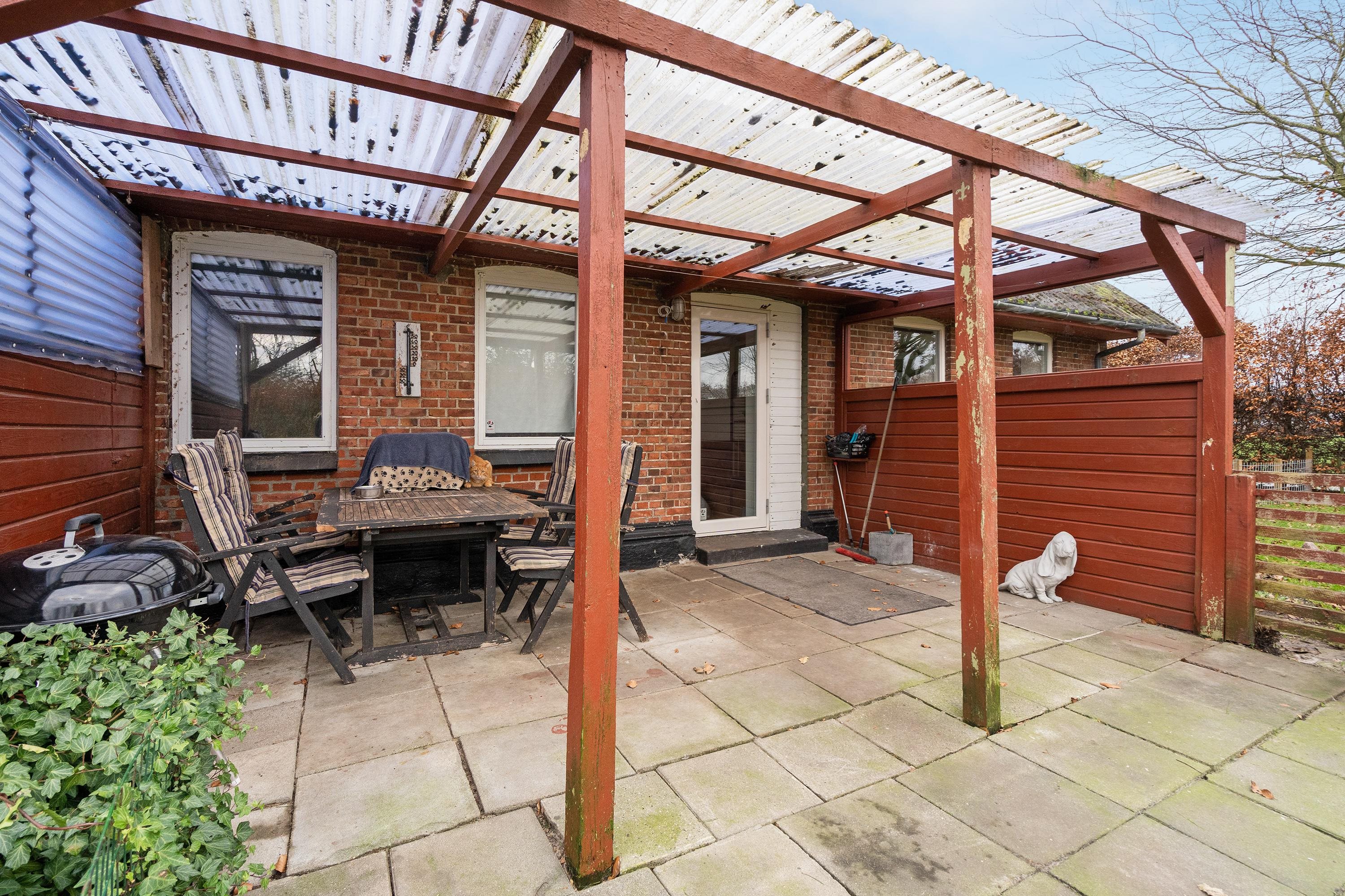 Fremhævet overdækket terrasse billede i fuldskærmstilstand. Billede af Hustedvej 30, Lunde, 6830 Nørre Nebel