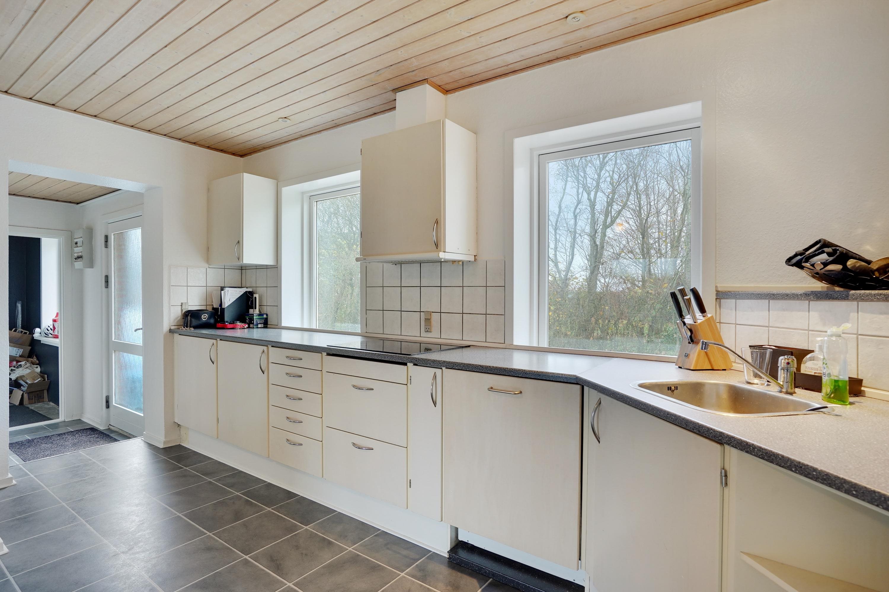 Fremhævet køkken billede i fuldskærmstilstand. Billede af Mallevej 87, Horne, 6800 Varde