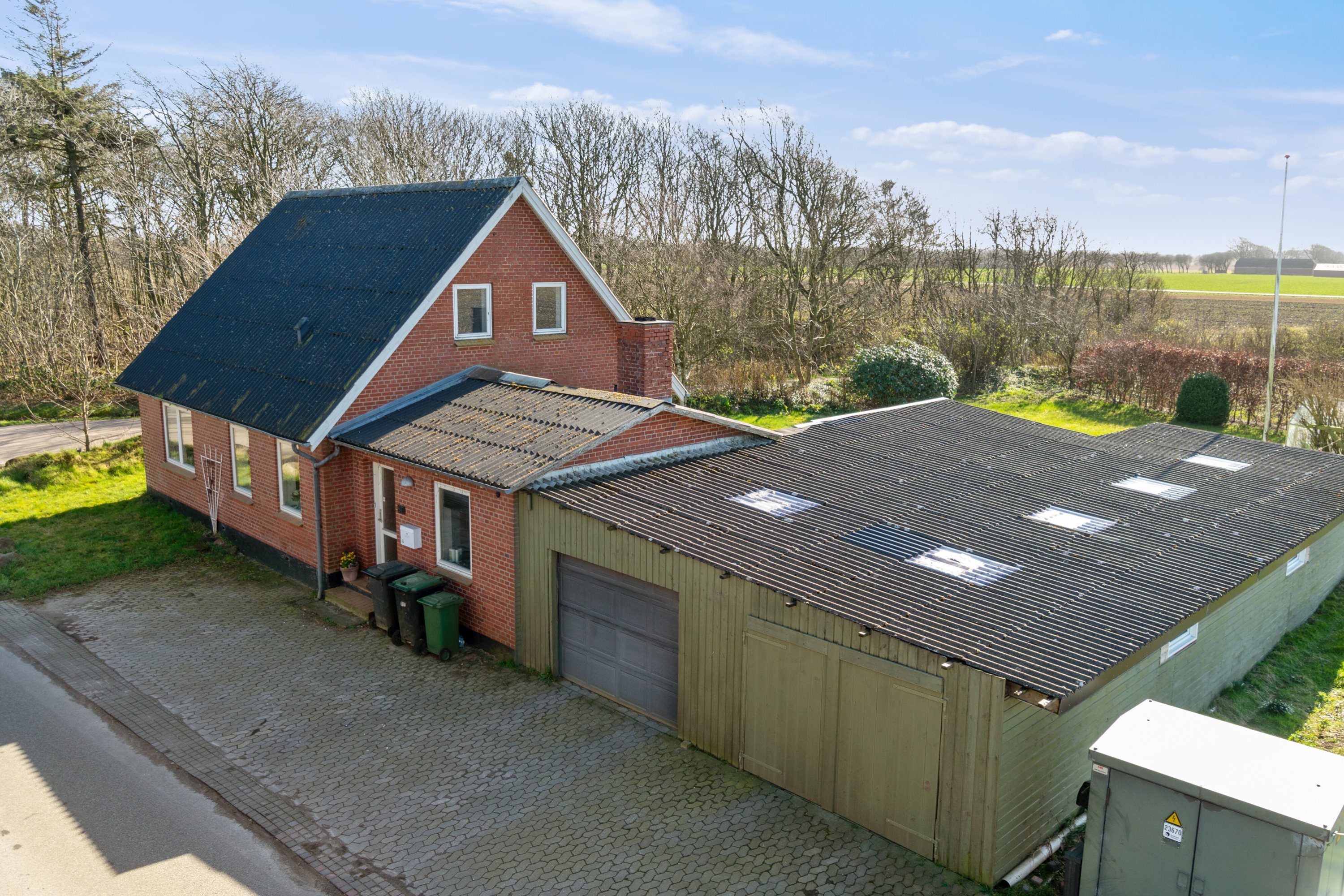 Fremhævet set fra vejen billede i fuldskærmstilstand. Billede af Mallevej 87, Horne, 6800 Varde