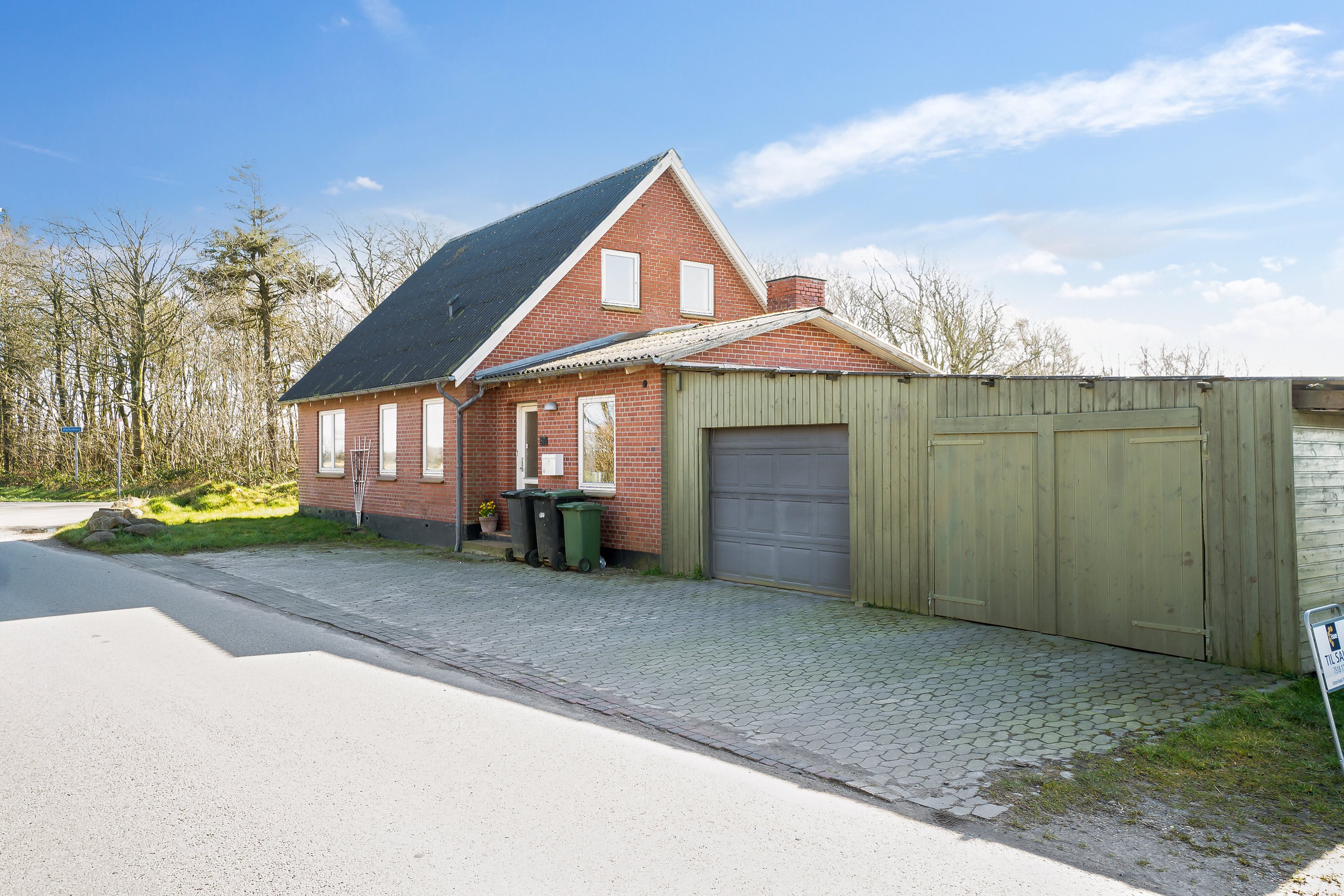 Fremhævet set fra vejen billede i fuldskærmstilstand. Billede af Mallevej 87, Horne, 6800 Varde