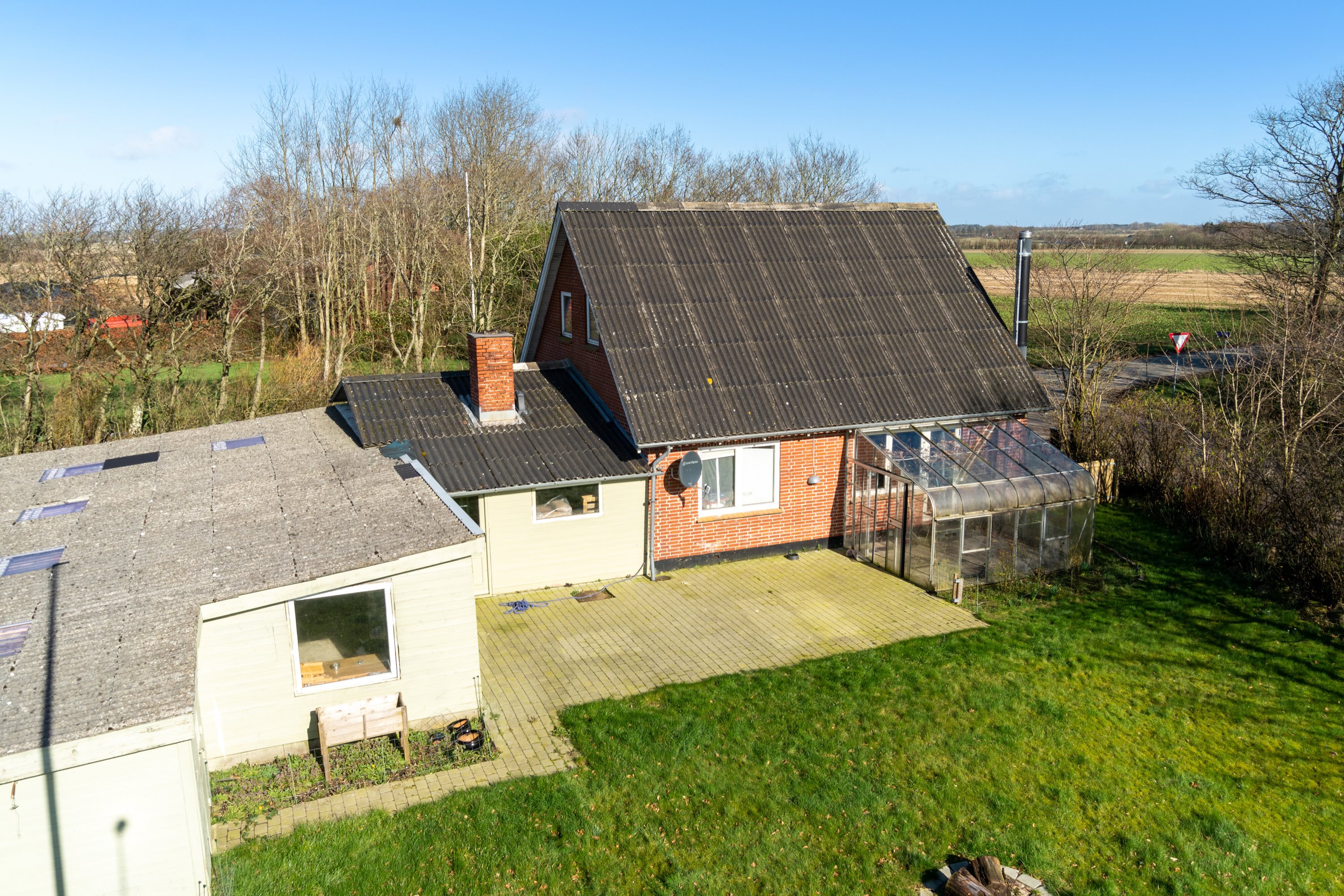 Fremhævet set fra haven billede i fuldskærmstilstand. Billede af Mallevej 87, Horne, 6800 Varde