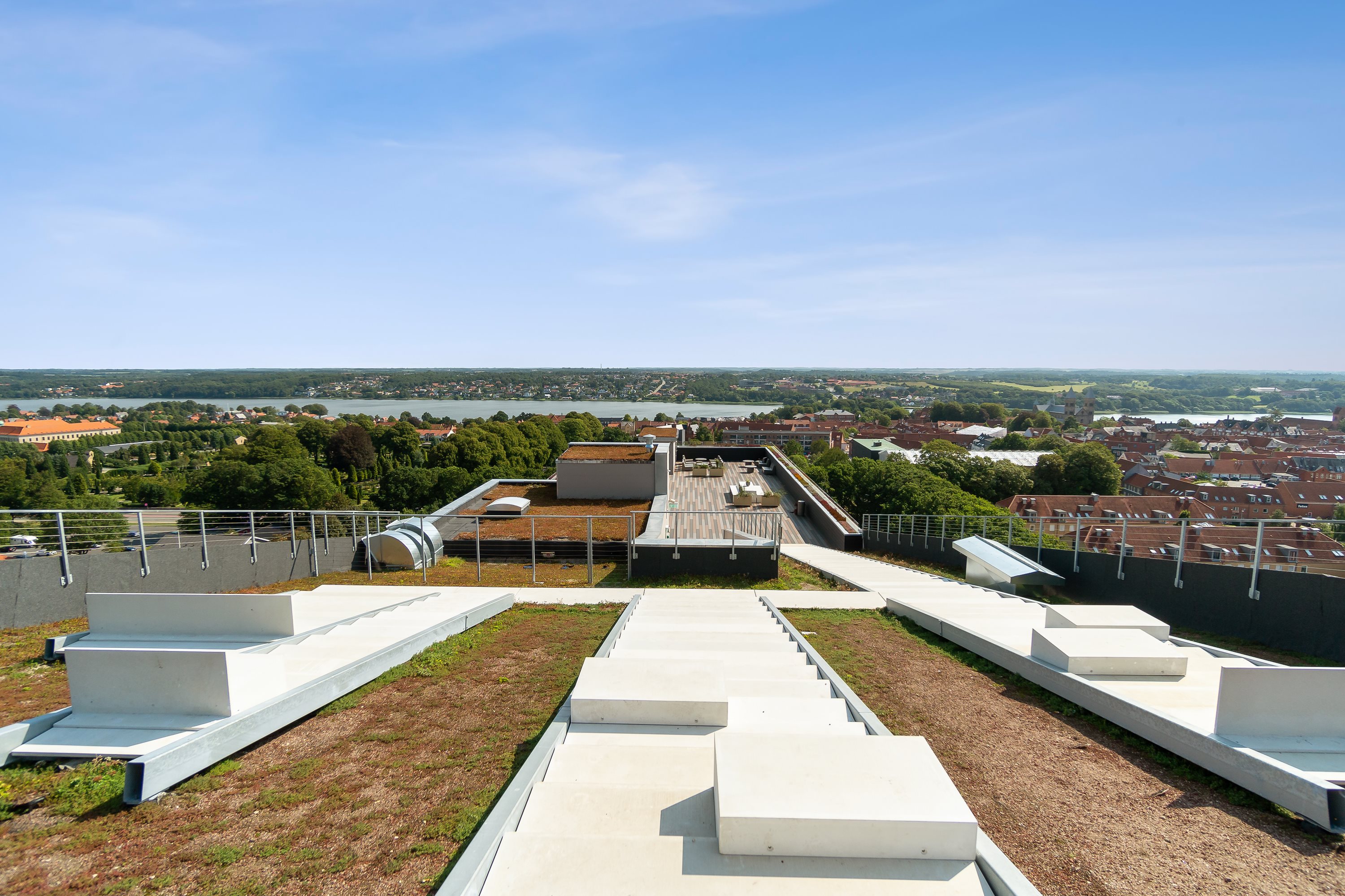 Fremhævet tagterrasse billede i fuldskærmstilstand. Billede af Tingvej 4, 9. 3., 8800 Viborg