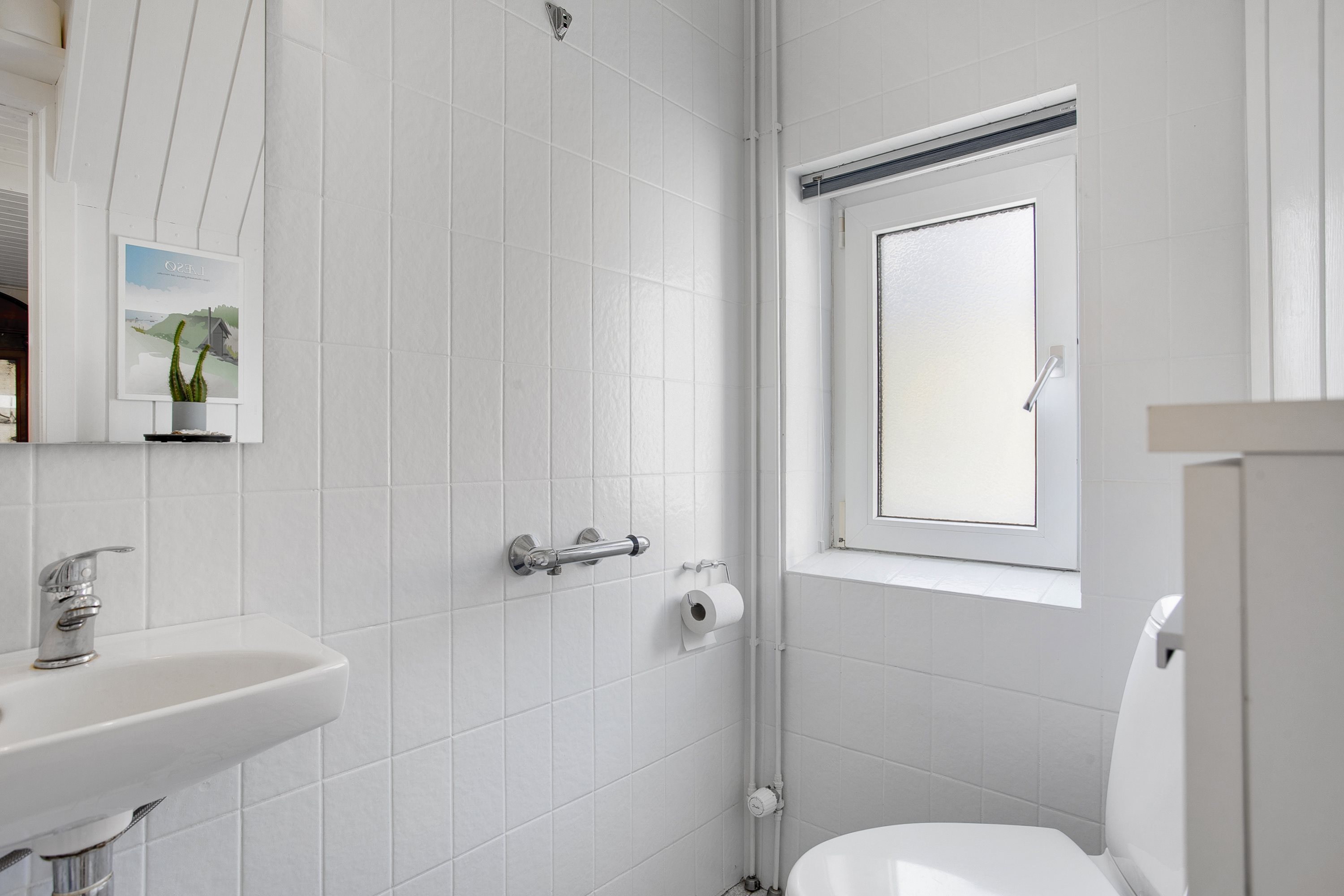 Fremhævet badeværelse billede i fuldskærmstilstand. Billede af Plantagevej 23, Vesterø Havn, 9940 Læsø