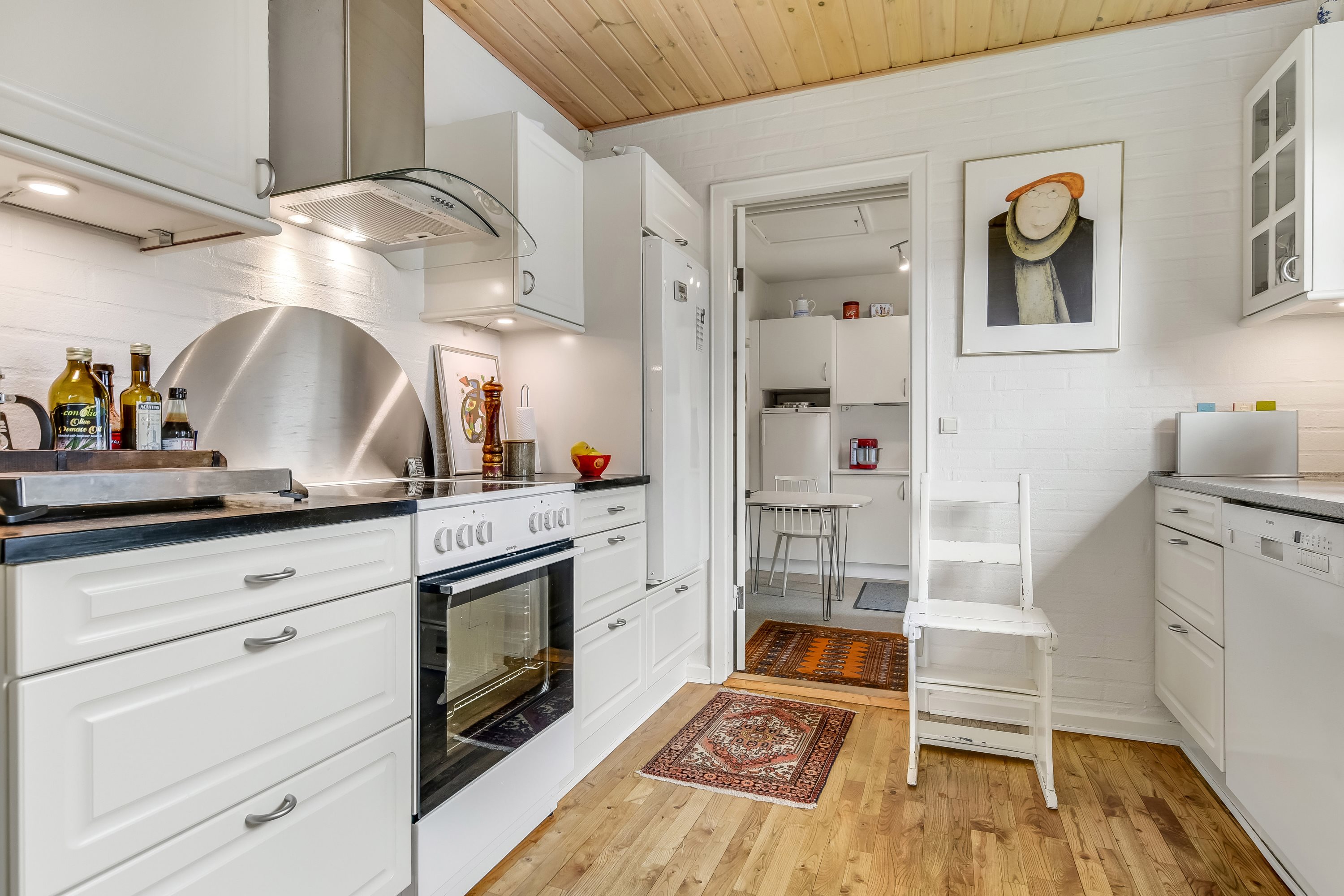 Fremhævet køkken billede i fuldskærmstilstand. Billede af Åvænget 8, 7500 Holstebro