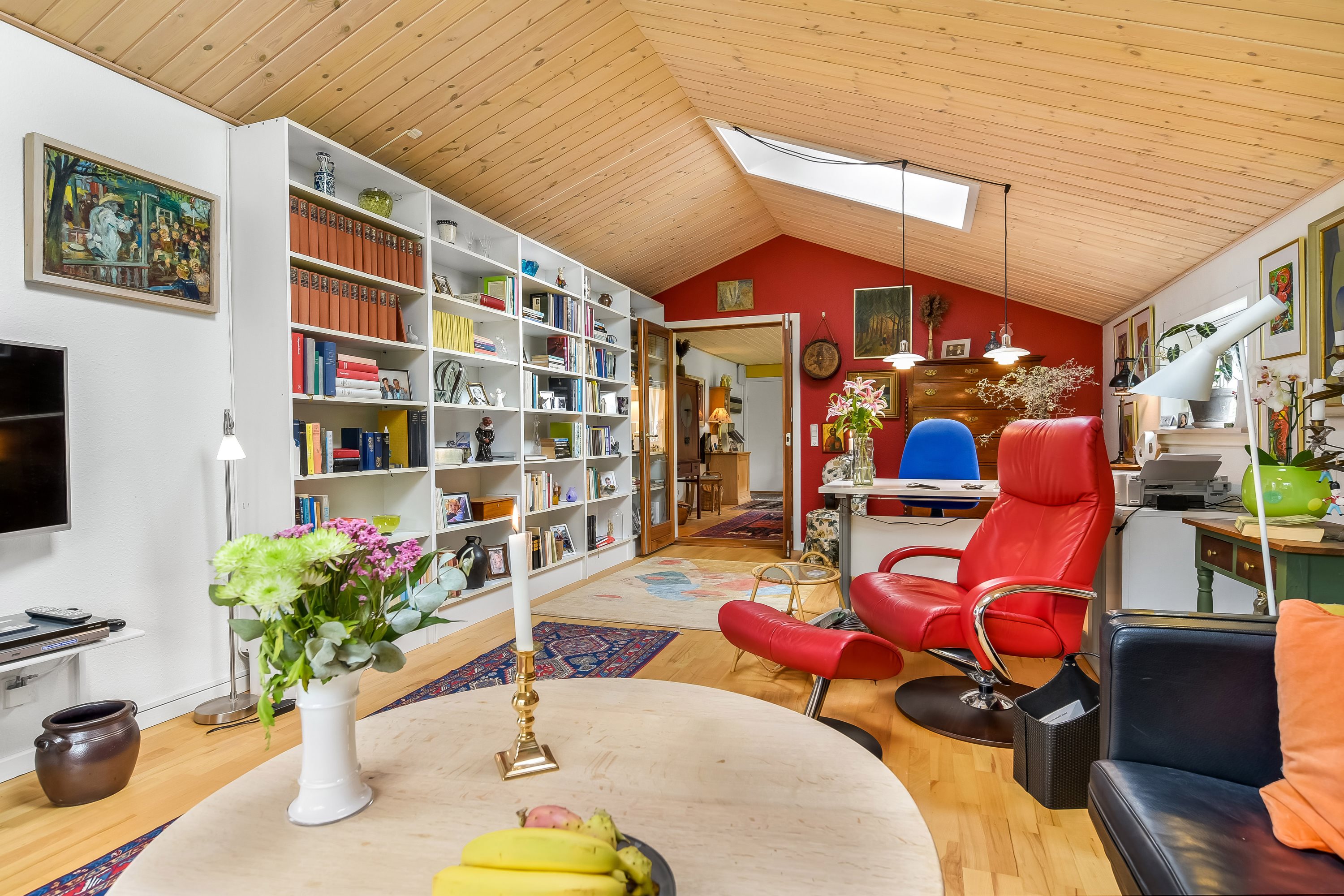 Fremhævet stue billede i fuldskærmstilstand. Billede af Åvænget 8, 7500 Holstebro