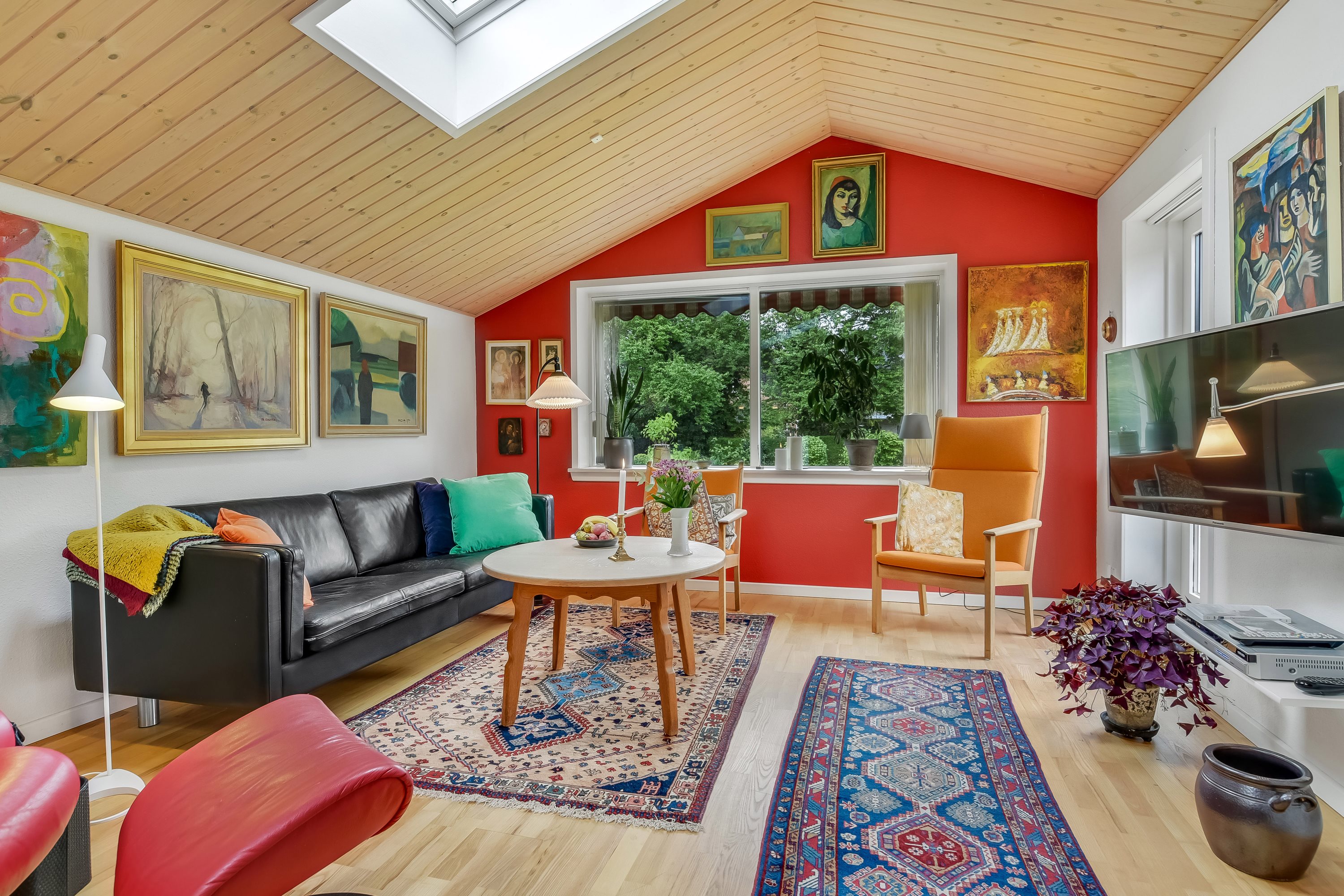 Fremhævet stue billede i fuldskærmstilstand. Billede af Åvænget 8, 7500 Holstebro