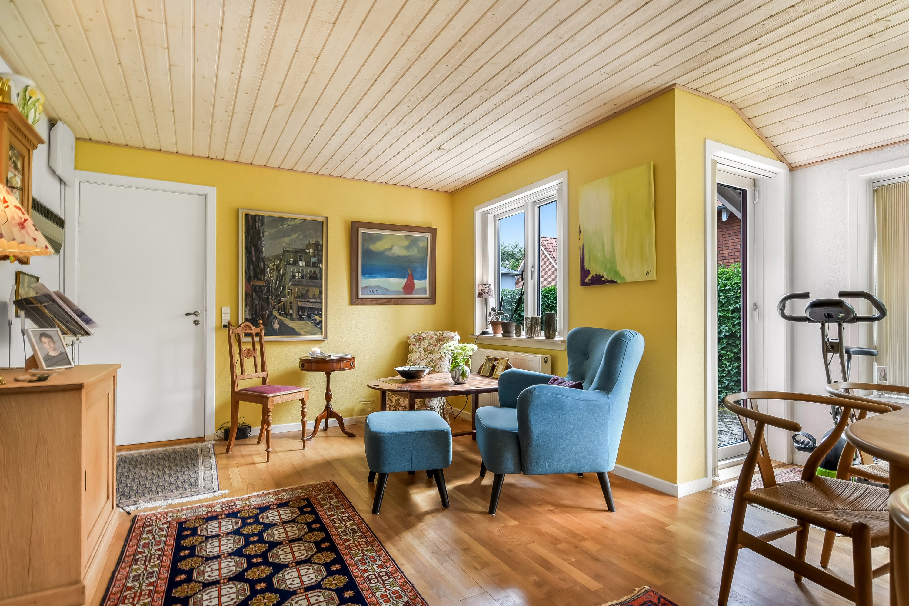 Fremhævet stue billede i fuldskærmstilstand. Billede af Åvænget 8, 7500 Holstebro