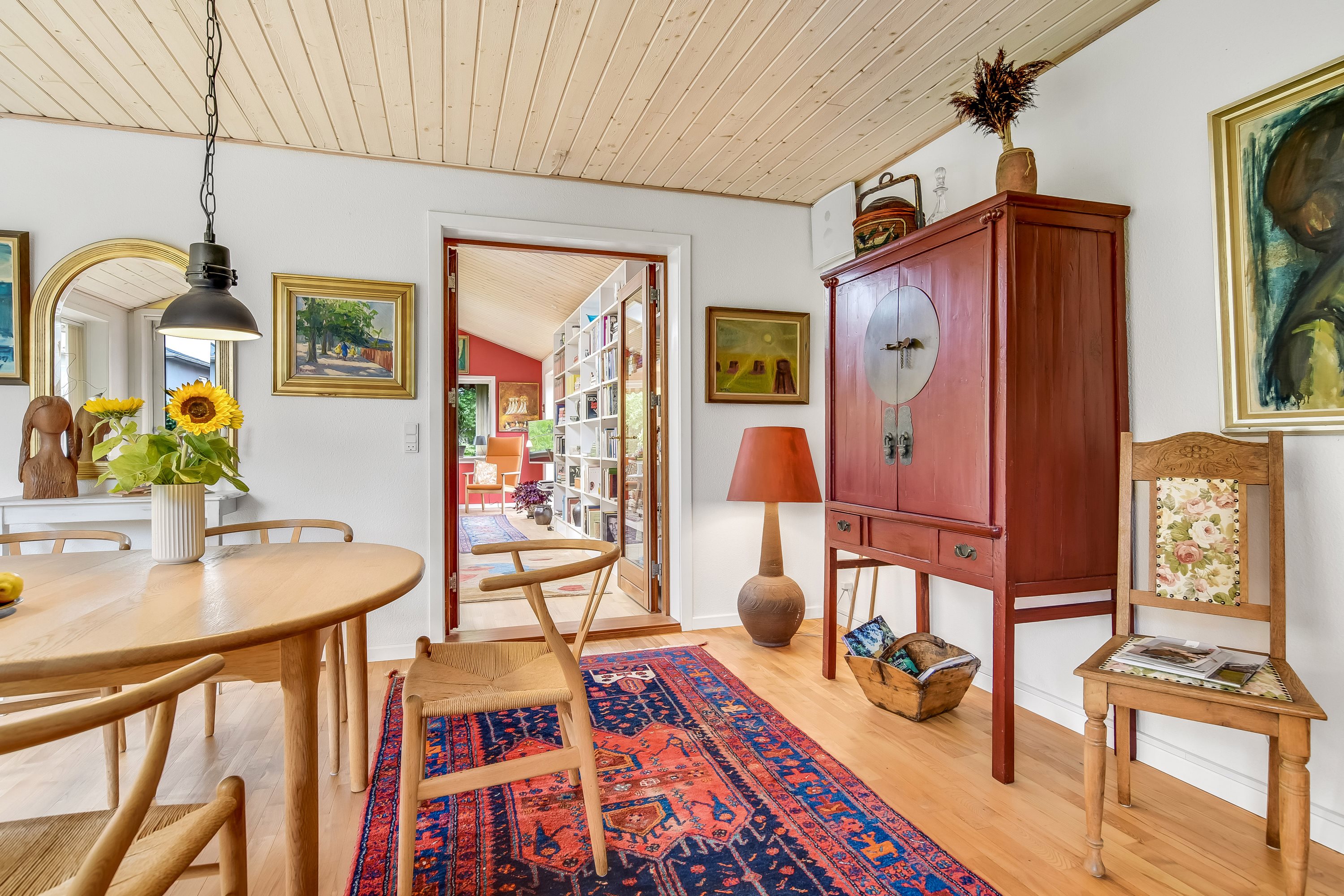 Fremhævet stue billede i fuldskærmstilstand. Billede af Åvænget 8, 7500 Holstebro