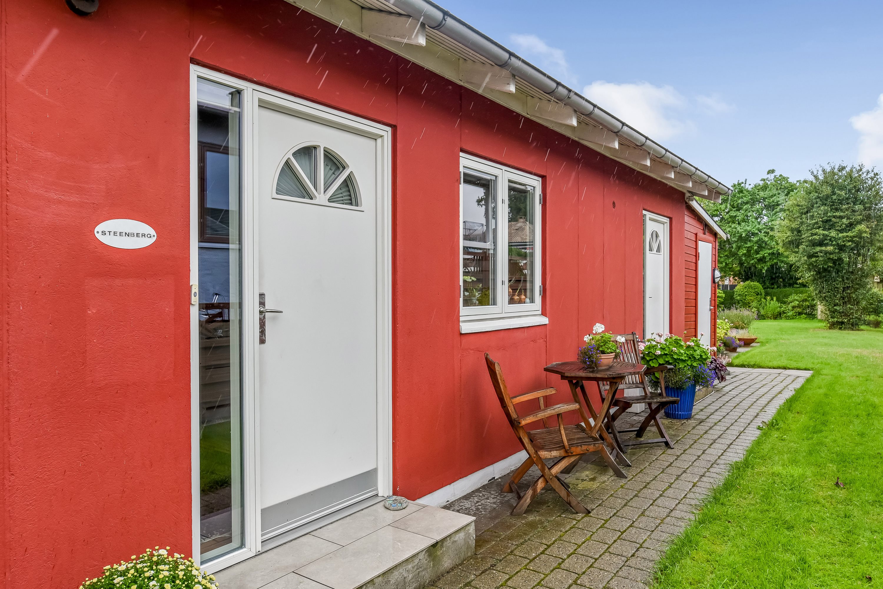 Fremhævet terrasse billede i fuldskærmstilstand. Billede af Åvænget 8, 7500 Holstebro