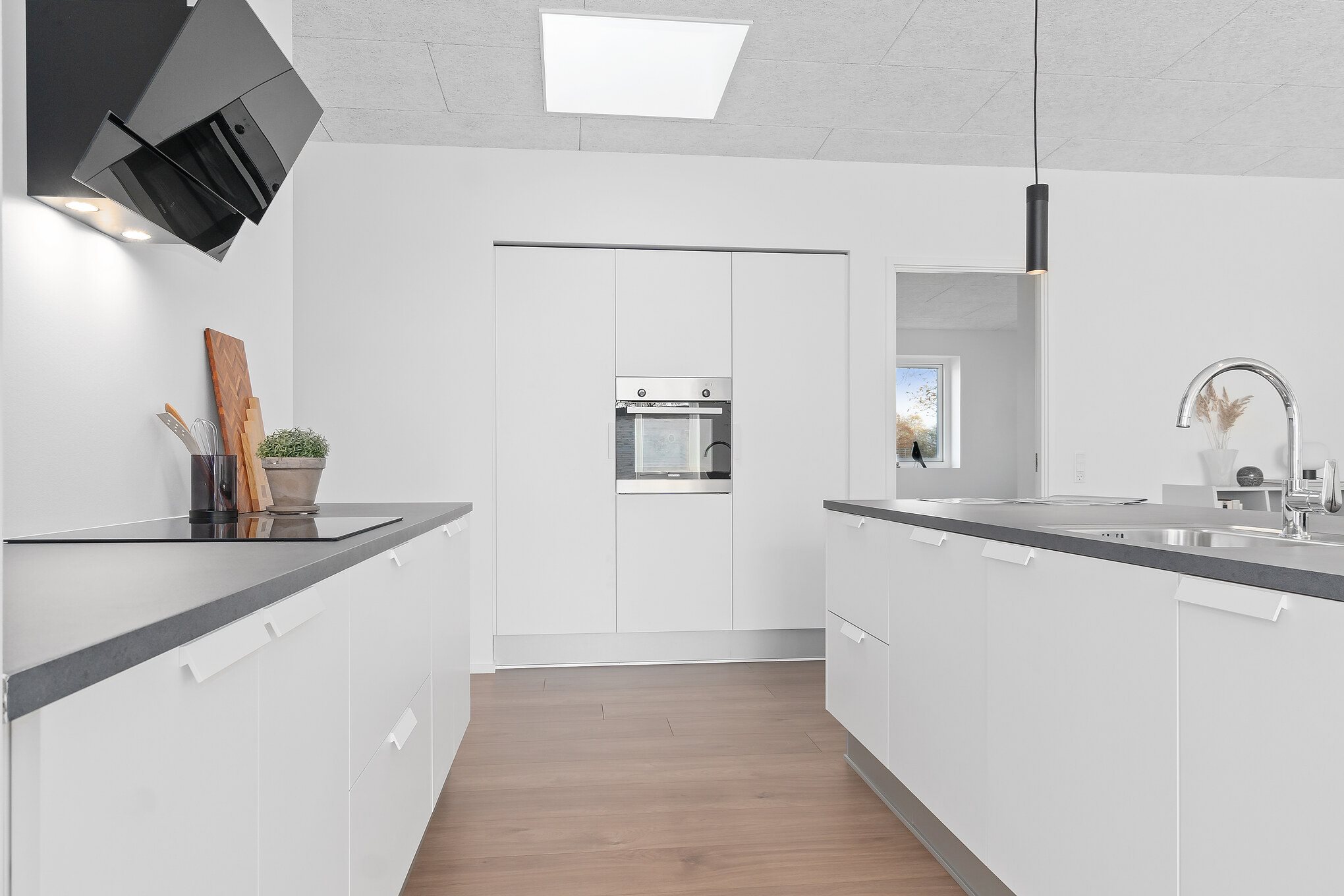 Fremhævet køkken billede i fuldskærmstilstand. Billede af Kolbæk Mark 84, 8800 Viborg