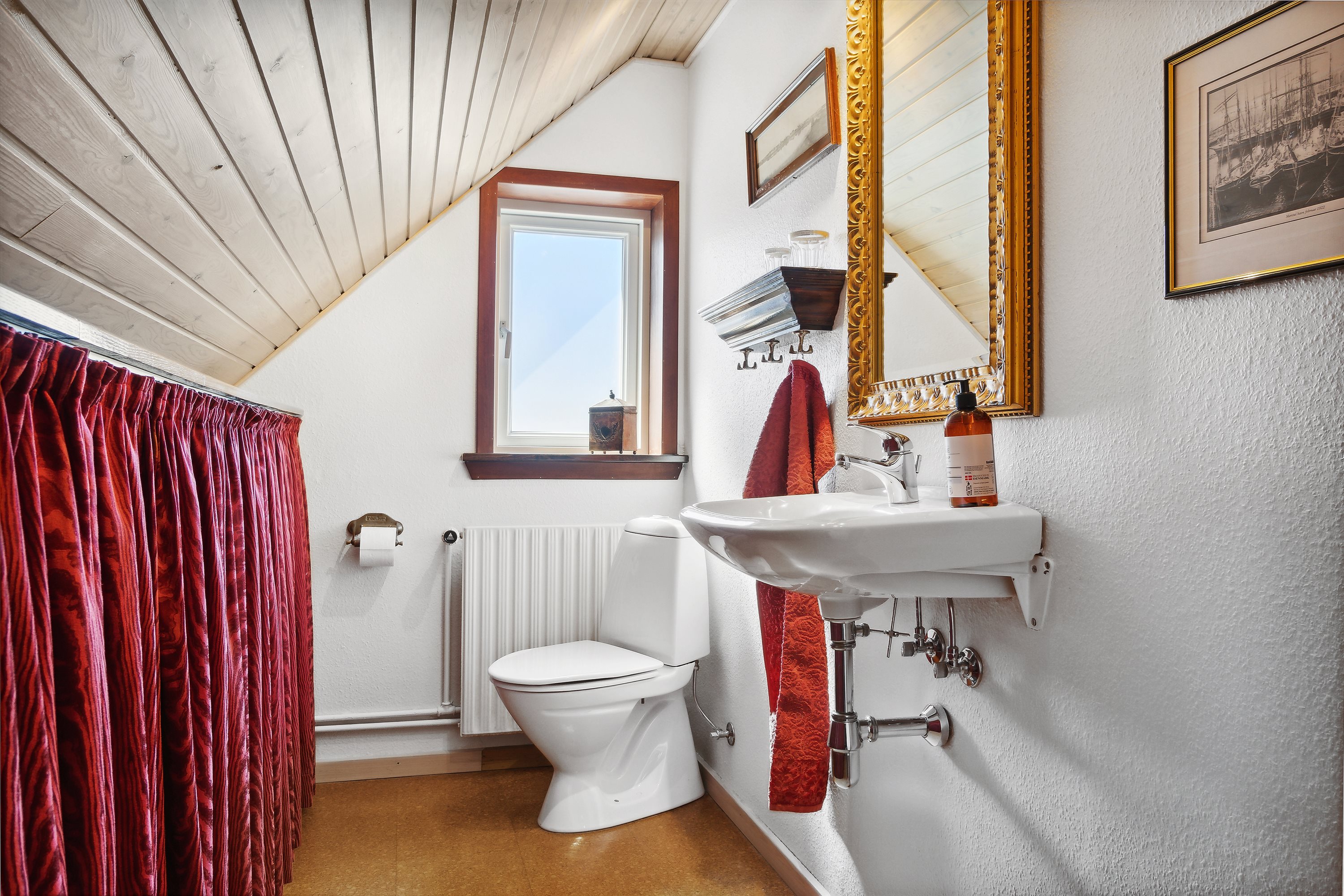 Fremhævet  billede i fuldskærmstilstand. Billede af Kirkevænget 14, Herrup, 7830 Vinderup