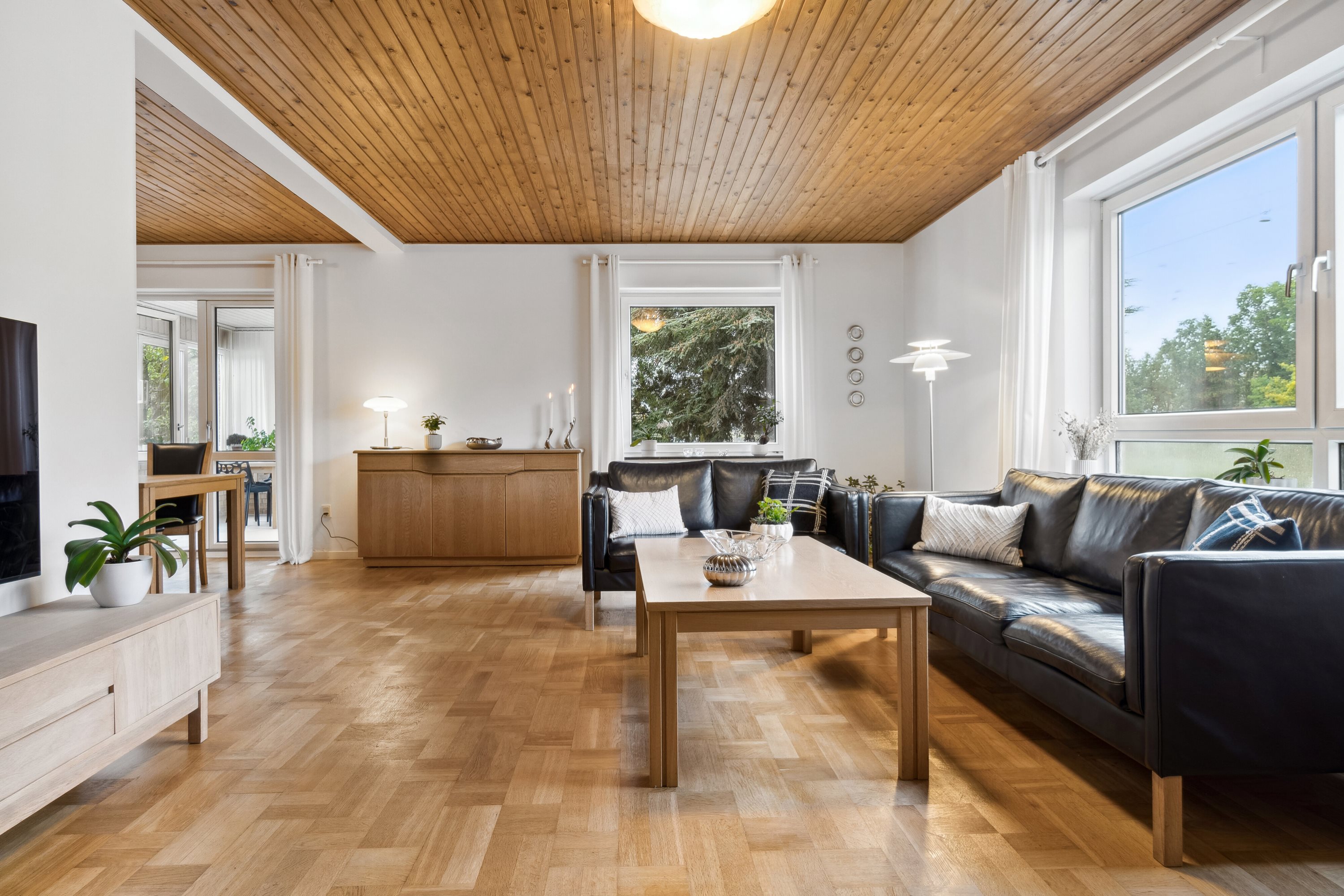 Miniaturebillede 1: stue. Billede af Hvidovre Boulevard 10, 2650 Hvidovre