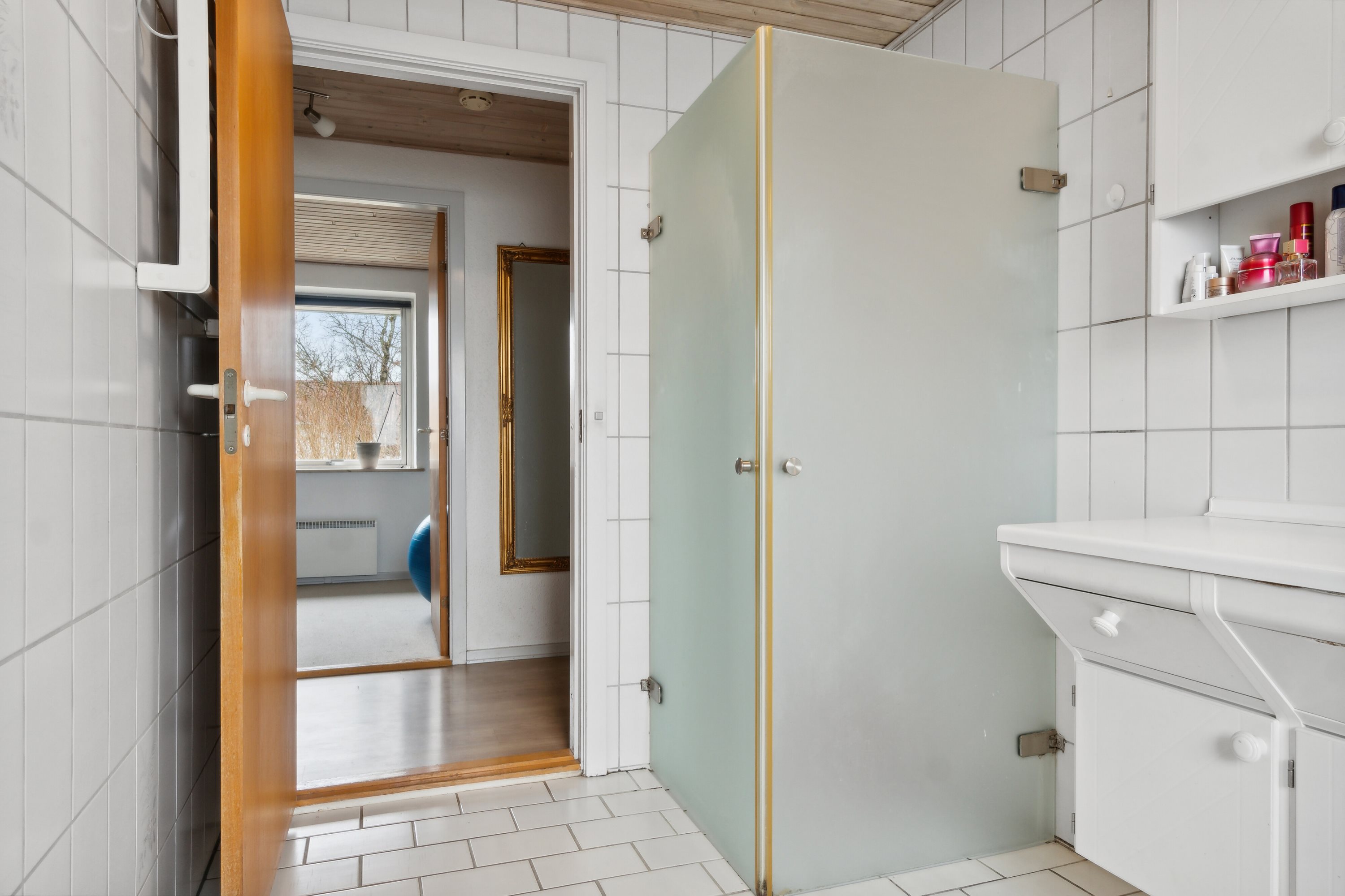 Fremhævet badeværelse billede i fuldskærmstilstand. Billede af Mirabellevej 3, 7741 Frøstrup