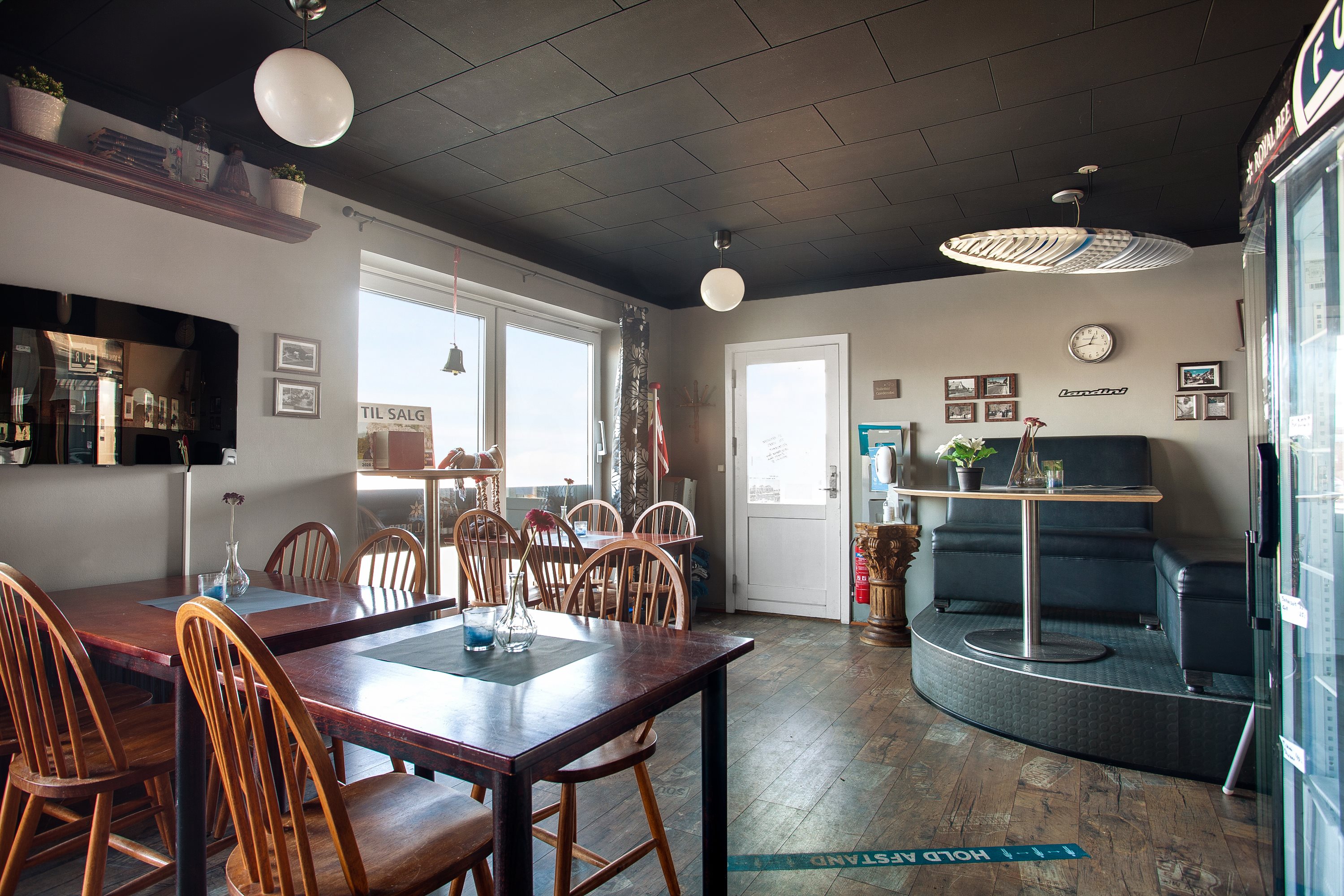 Fremhævet butik billede i fuldskærmstilstand. Billede af Byrum Hovedgade 62, Byrum, 9940 Læsø