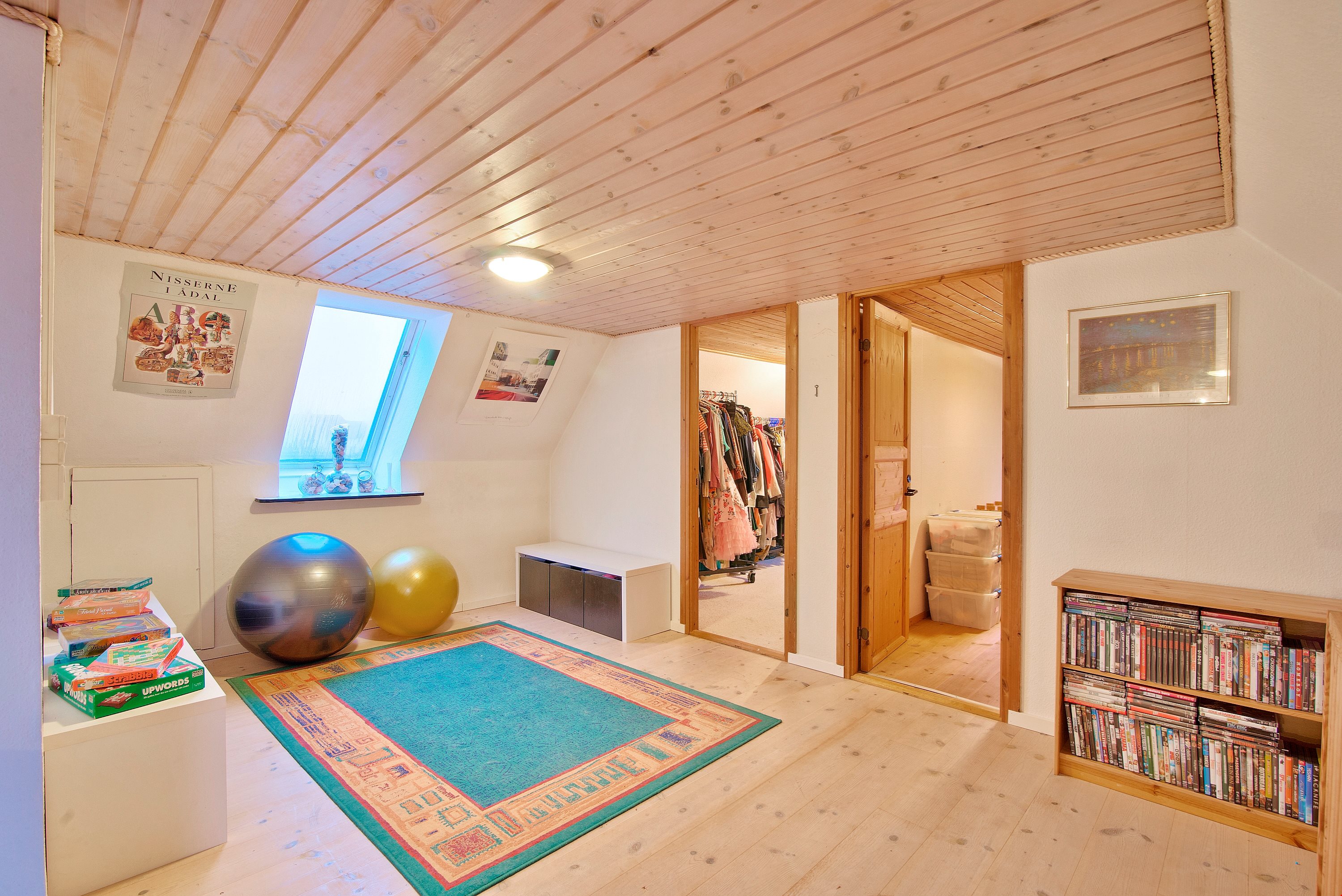 Fremhævet værelse billede i fuldskærmstilstand. Billede af Egevangen 9, Sig, 6800 Varde