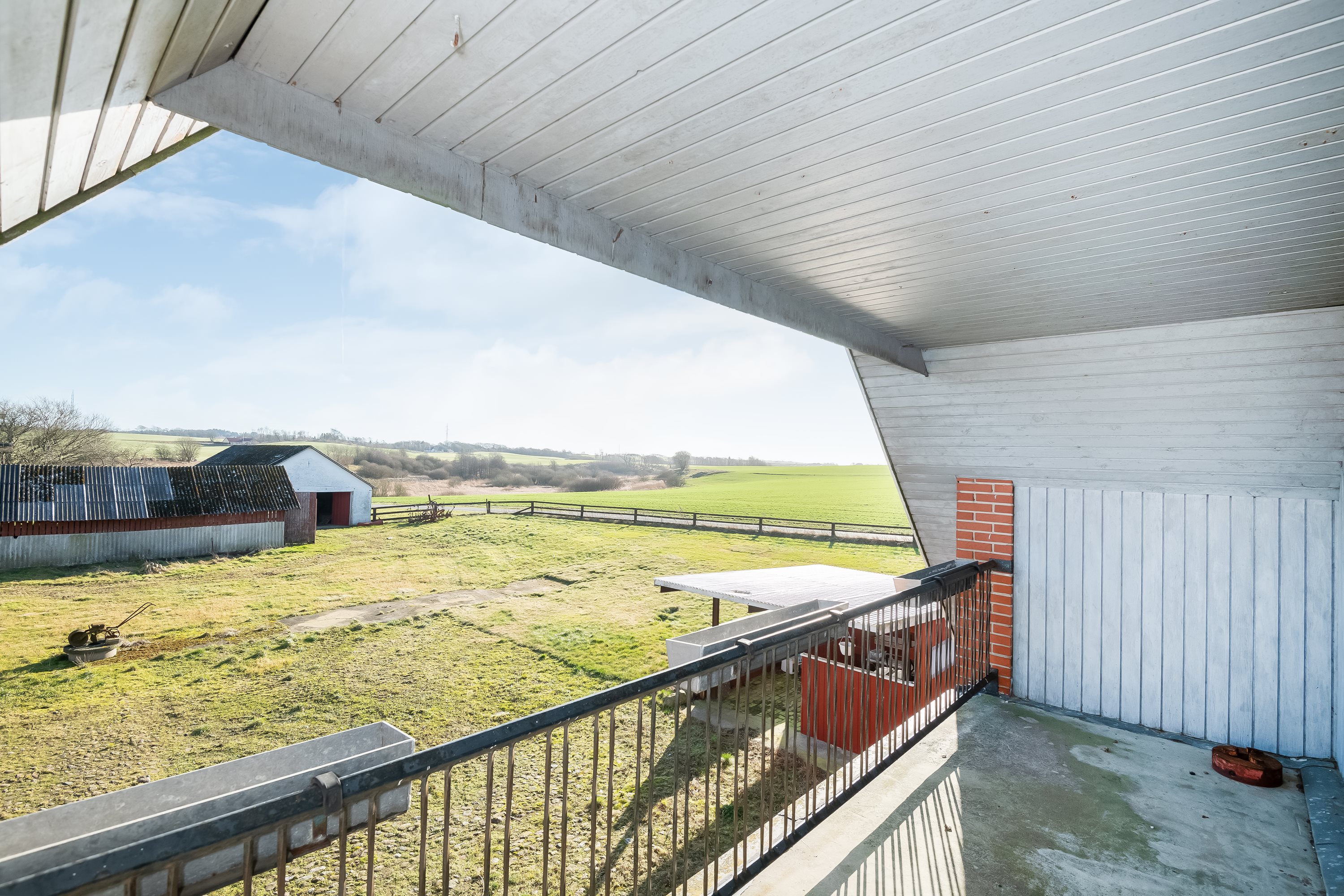 Fremhævet terrasse billede i fuldskærmstilstand. Billede af Albækvej 168, Lendum, 9870 Sindal