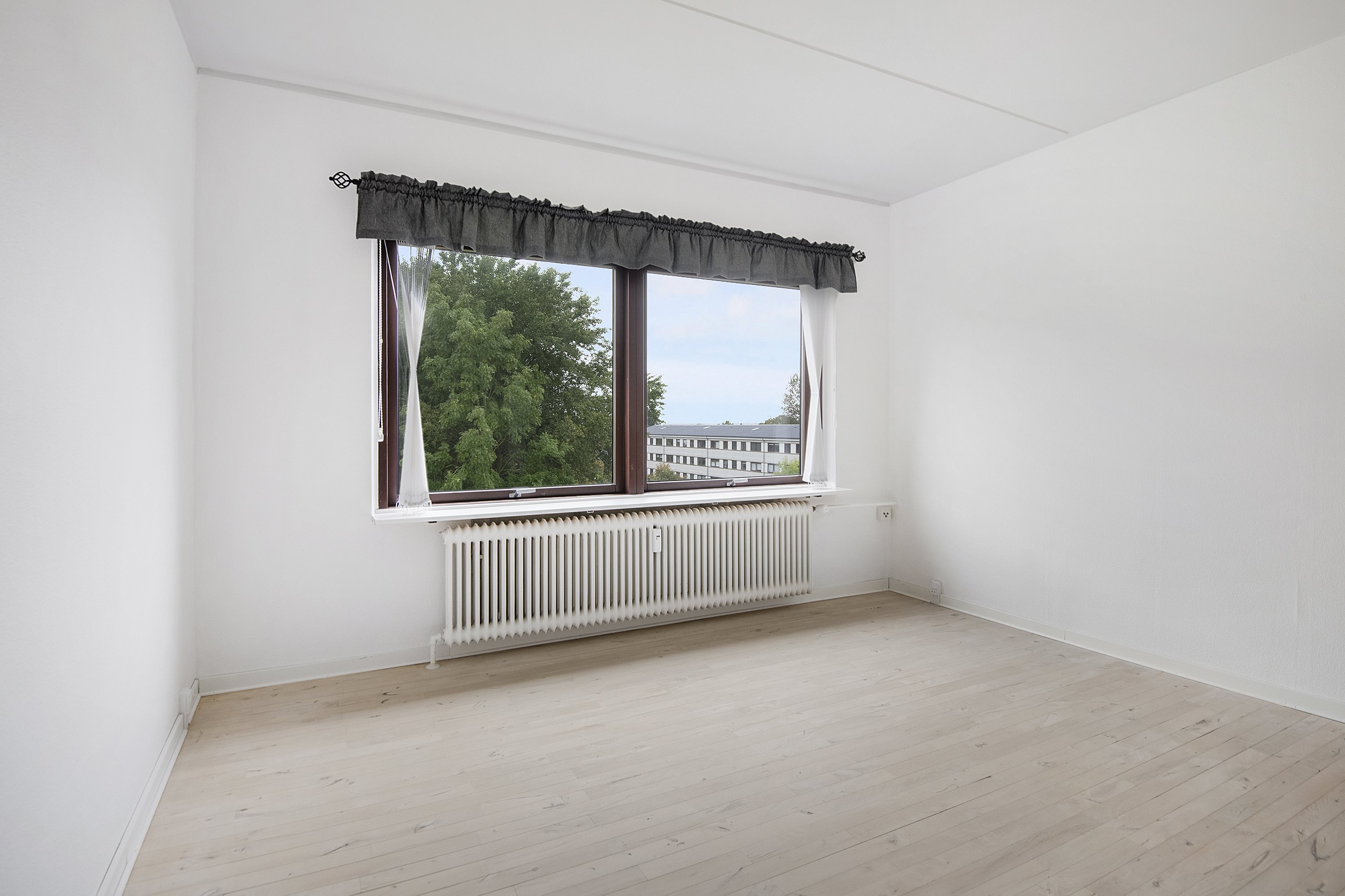 Fremhævet stue billede i fuldskærmstilstand. Billede af H. C. Andersens Vej 20, 2. tv., 9000 Aalborg