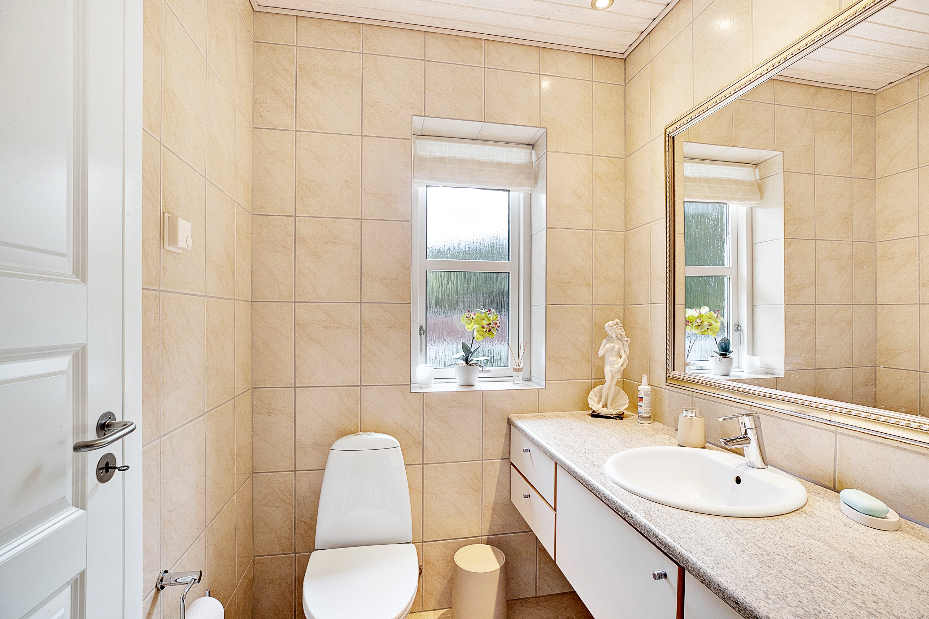 Fremhævet badeværelse billede i fuldskærmstilstand. Billede af Sønderhavvej 15C, Sønderhav, 6340 Kruså