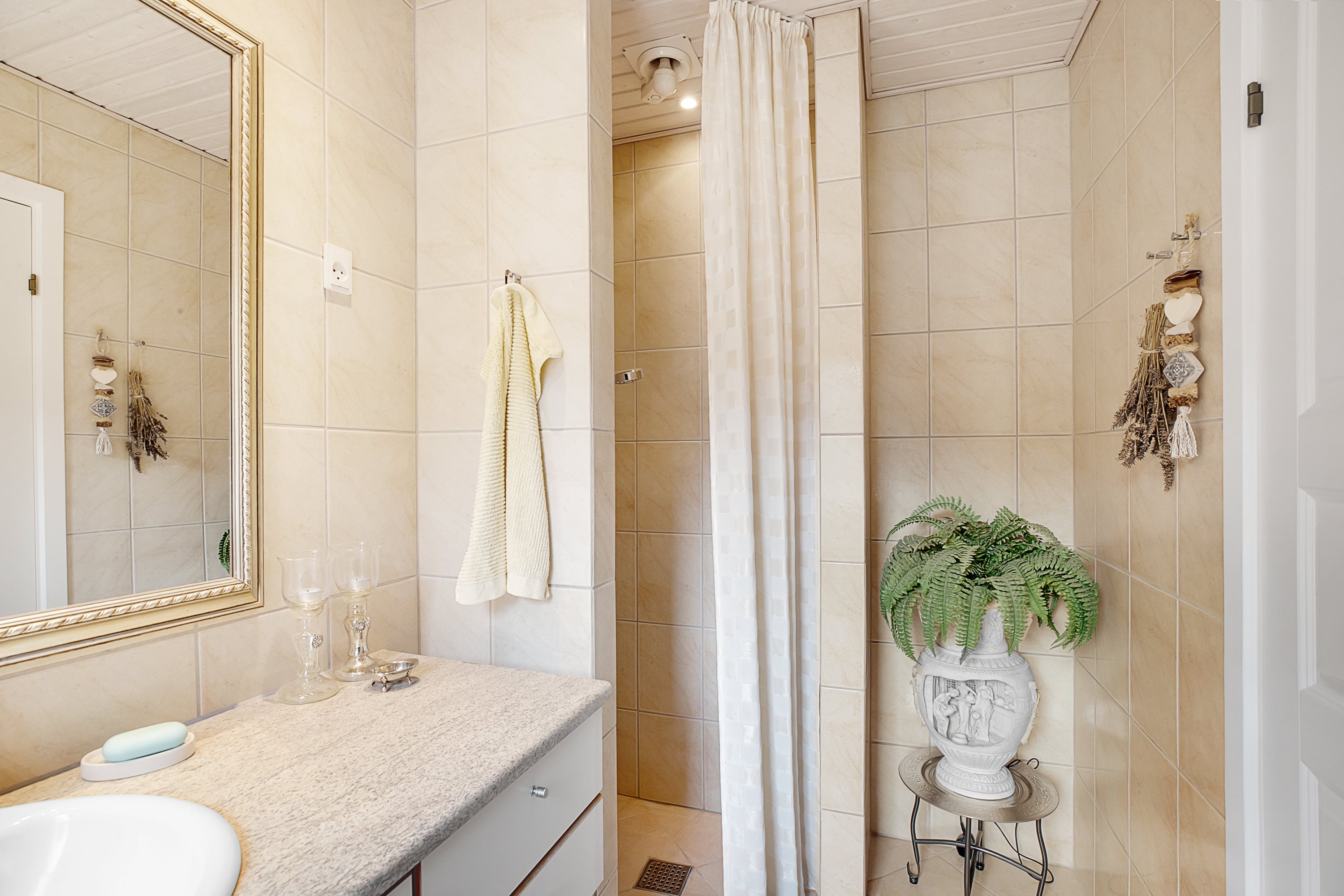 Fremhævet badeværelse billede i fuldskærmstilstand. Billede af Sønderhavvej 15C, Sønderhav, 6340 Kruså