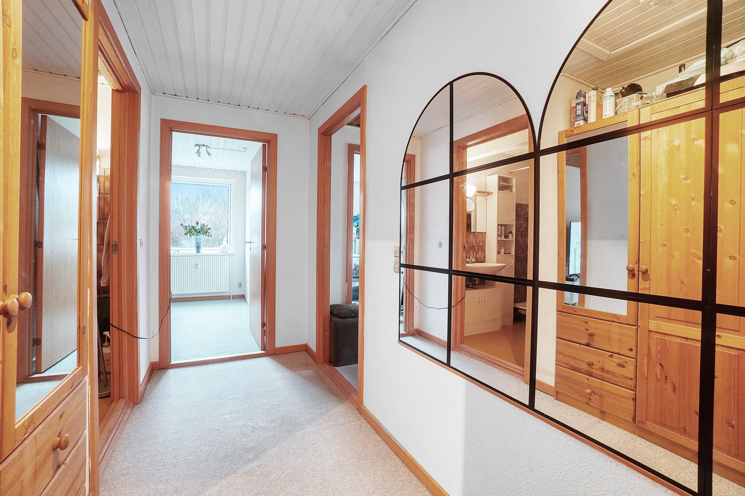 Fremhævet entré billede i fuldskærmstilstand. Billede af Tisvilde Bygade 21N, 3220 Tisvildeleje