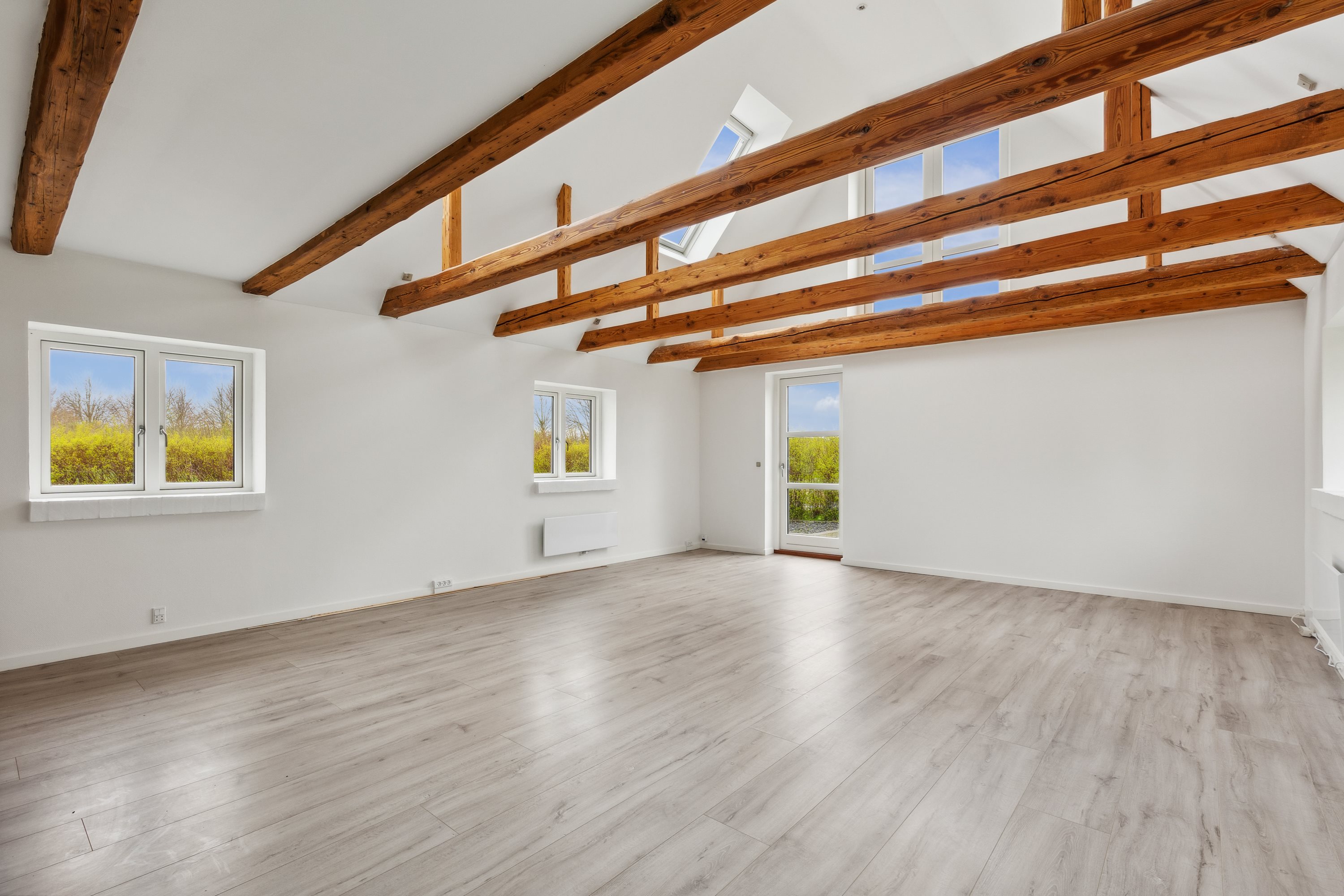 Fremhævet stue billede i fuldskærmstilstand. Billede af Solbjergvej 51, Solbjerg, 4270 Høng