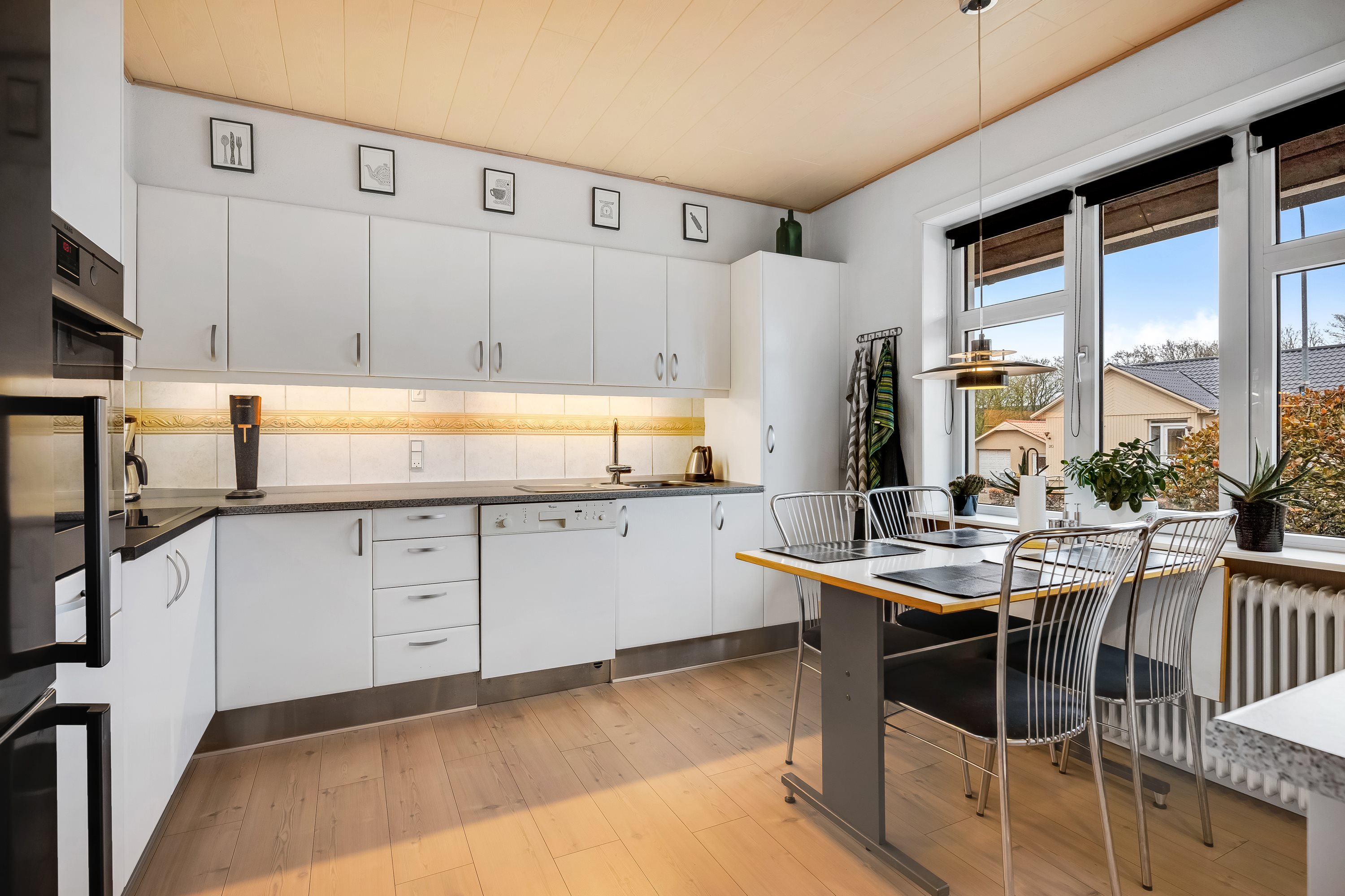 Fremhævet køkken alrum billede i fuldskærmstilstand. Billede af Bredgade 15A, 6940 Lem St