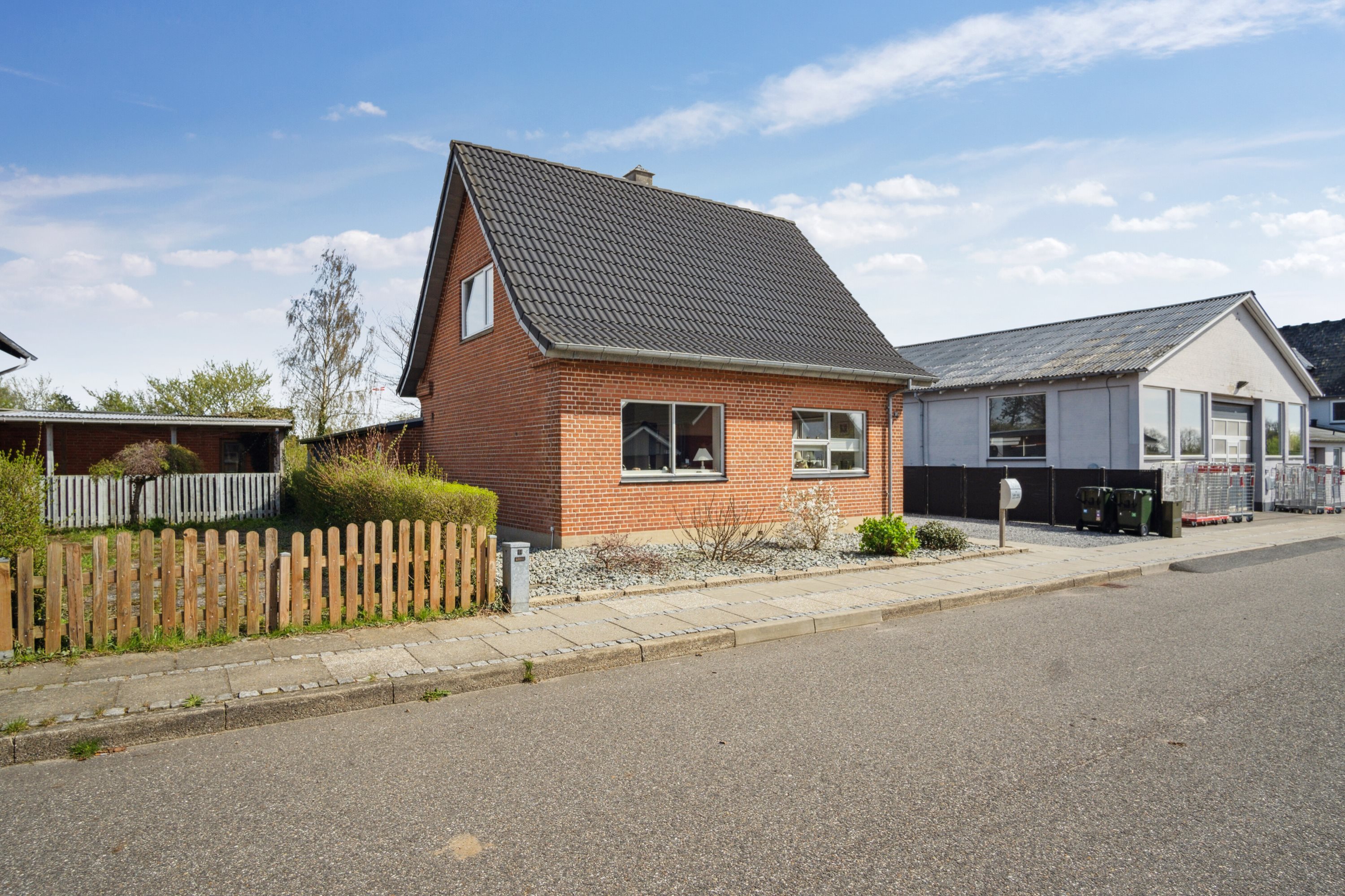 Fremhævet ejendommen billede i fuldskærmstilstand. Billede af Nygade 2, 8722 Hedensted