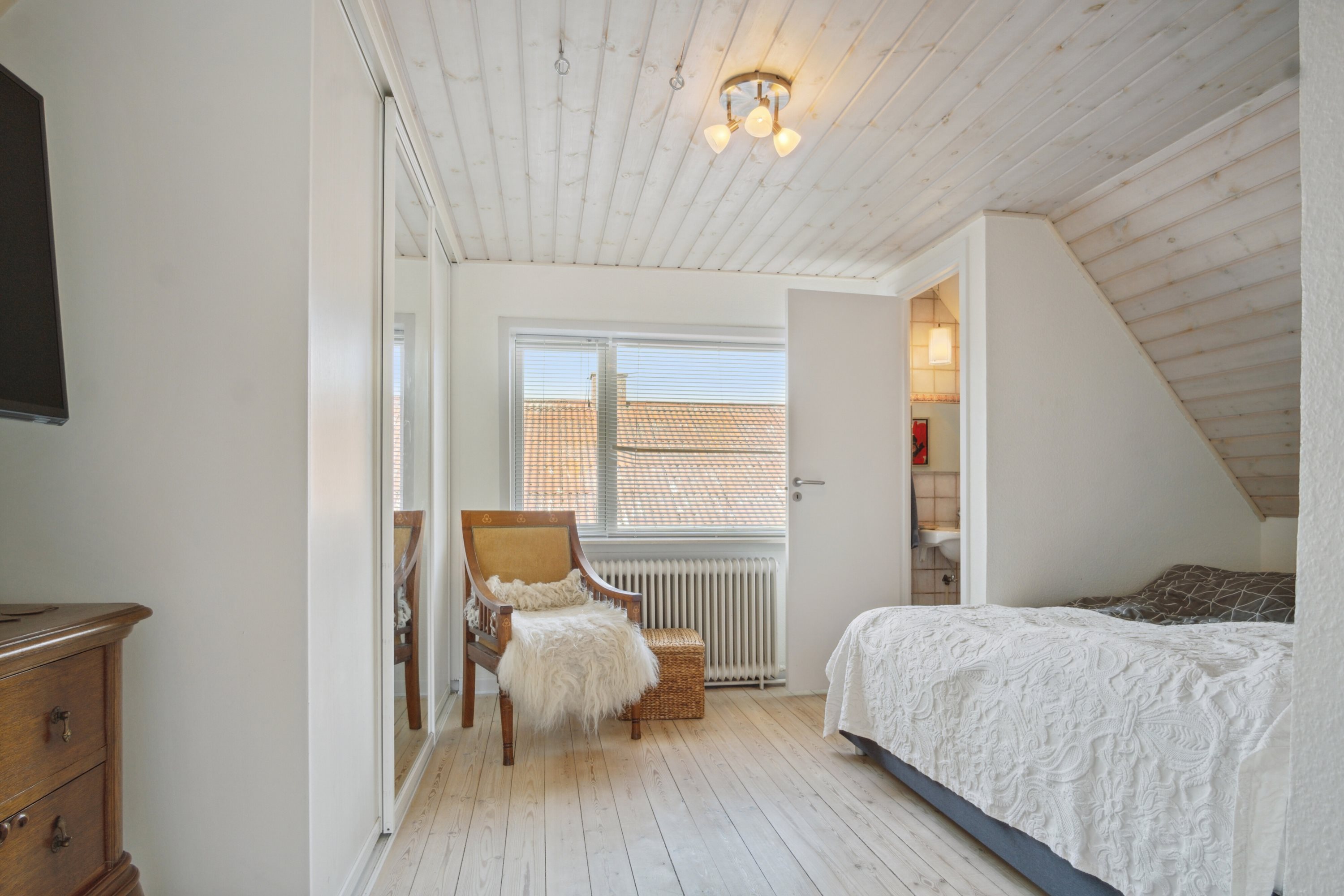 Fremhævet soveværelse billede i fuldskærmstilstand. Billede af Nygade 2, 8722 Hedensted