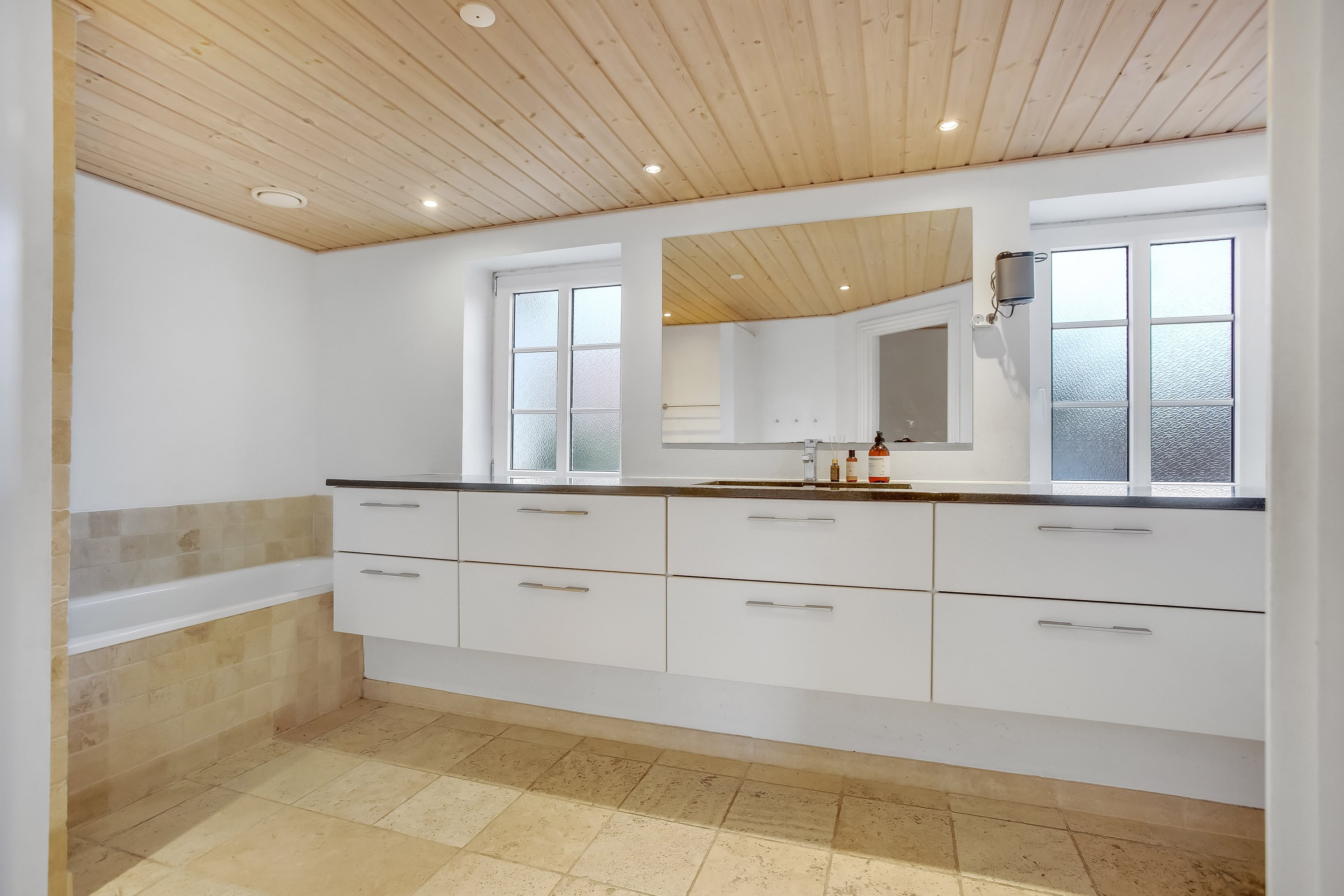 Fremhævet badeværelse billede i fuldskærmstilstand. Billede af Højkildevej 11, Ørum, 8721 Daugård