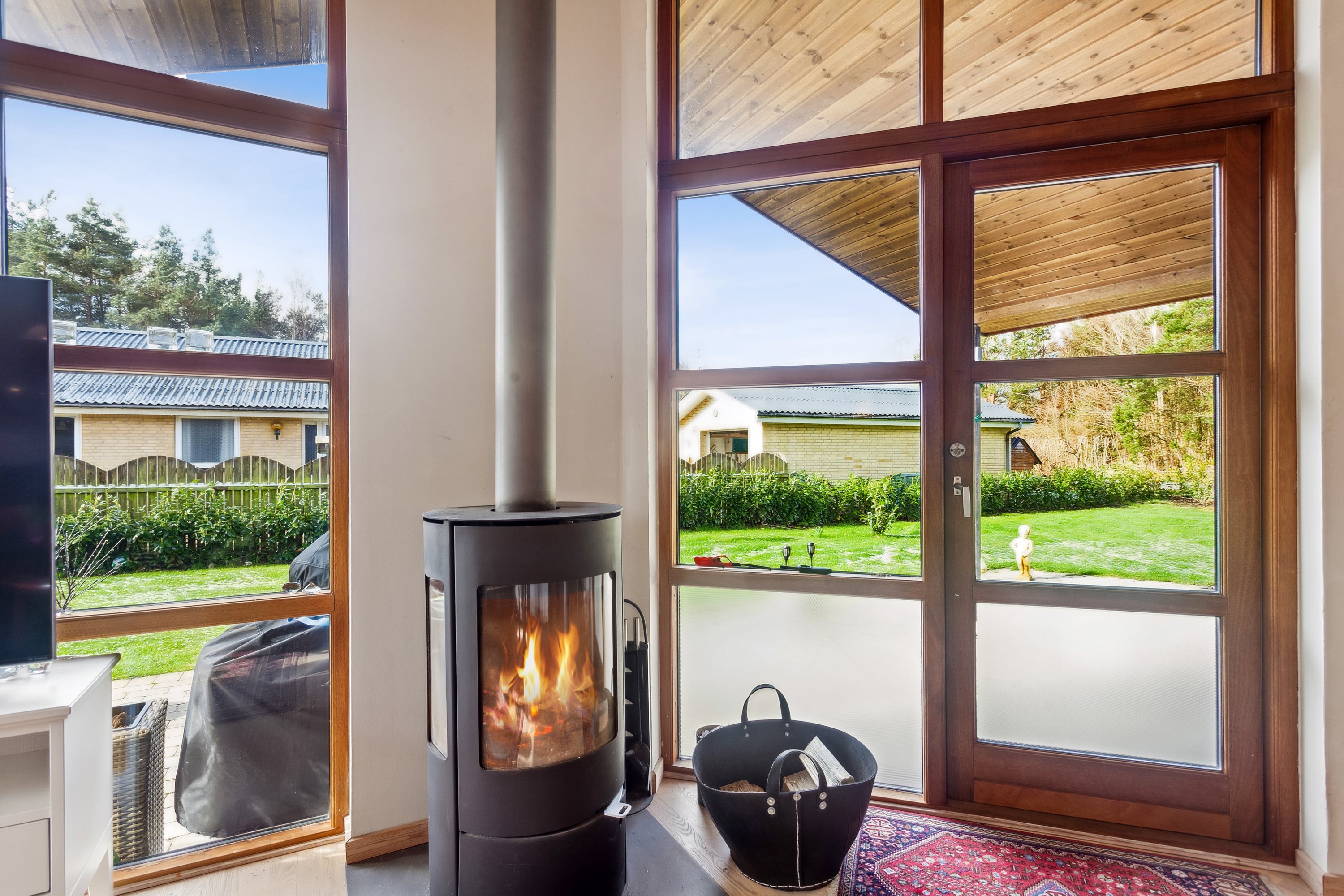 Fremhævet stue billede i fuldskærmstilstand. Billede af Fyrrestien 1A, Vesterø Havn, 9940 Læsø