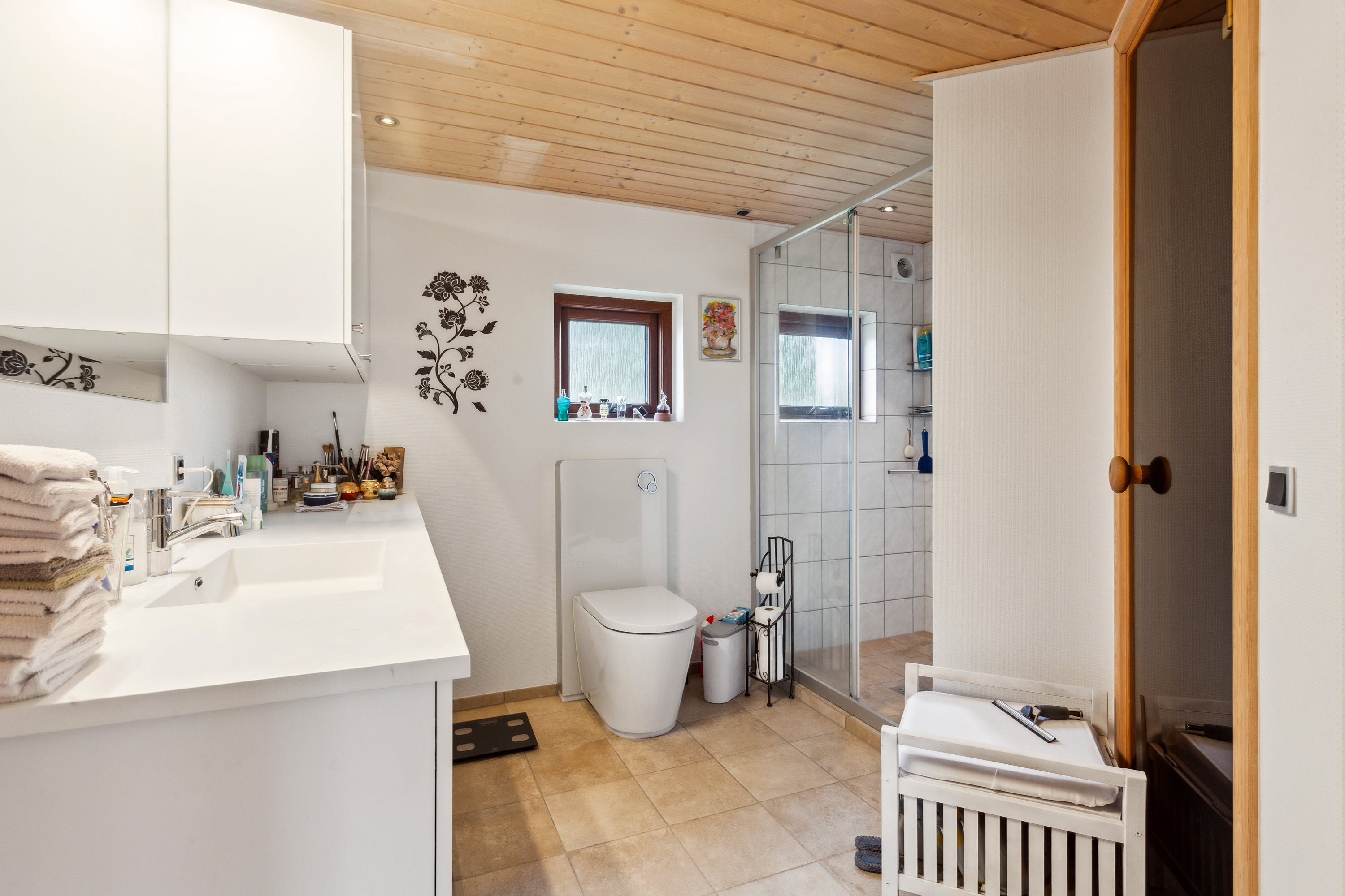 Fremhævet badeværelse billede i fuldskærmstilstand. Billede af Fyrrestien 1A, Vesterø Havn, 9940 Læsø