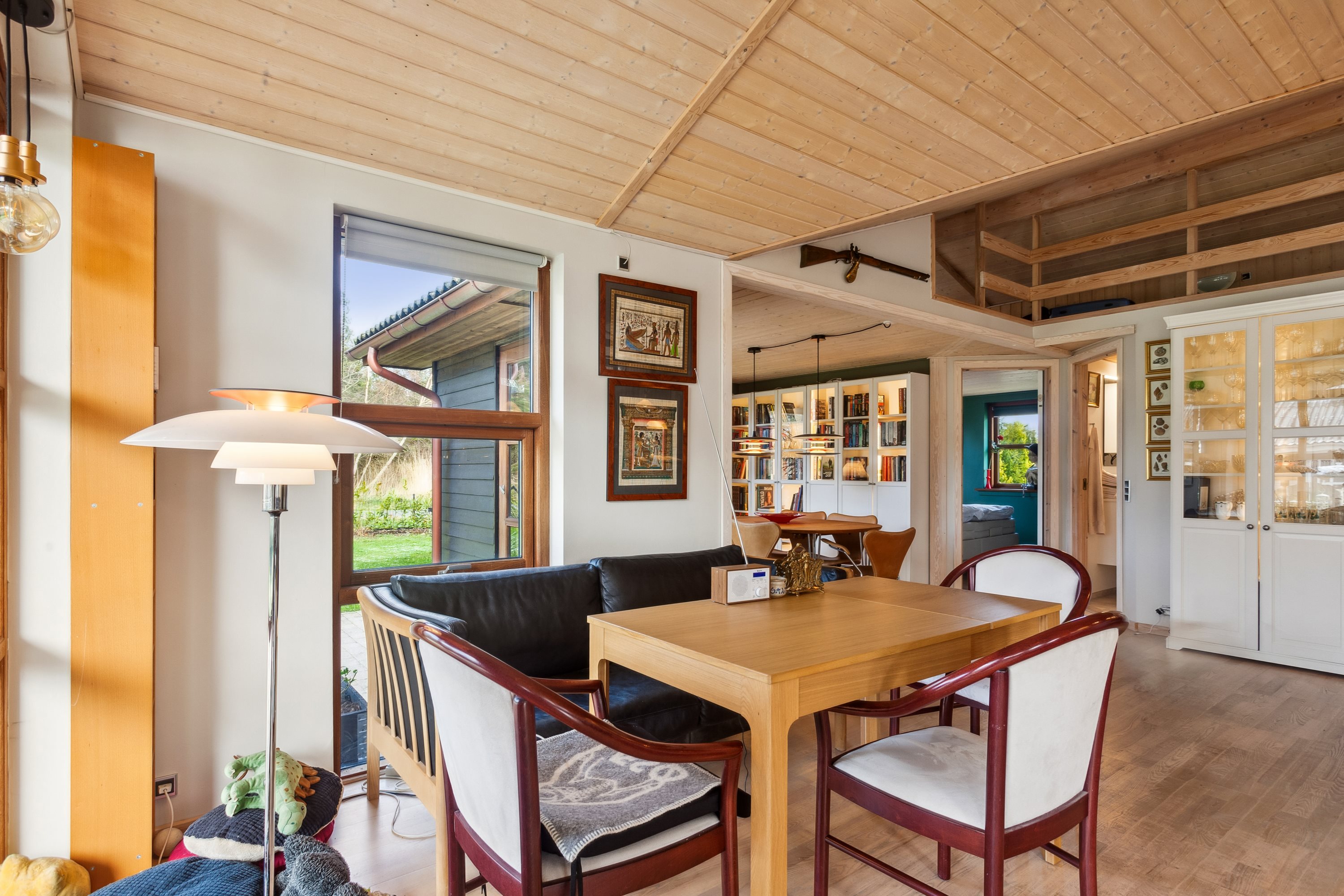 Fremhævet spisestue billede i fuldskærmstilstand. Billede af Fyrrestien 1A, Vesterø Havn, 9940 Læsø