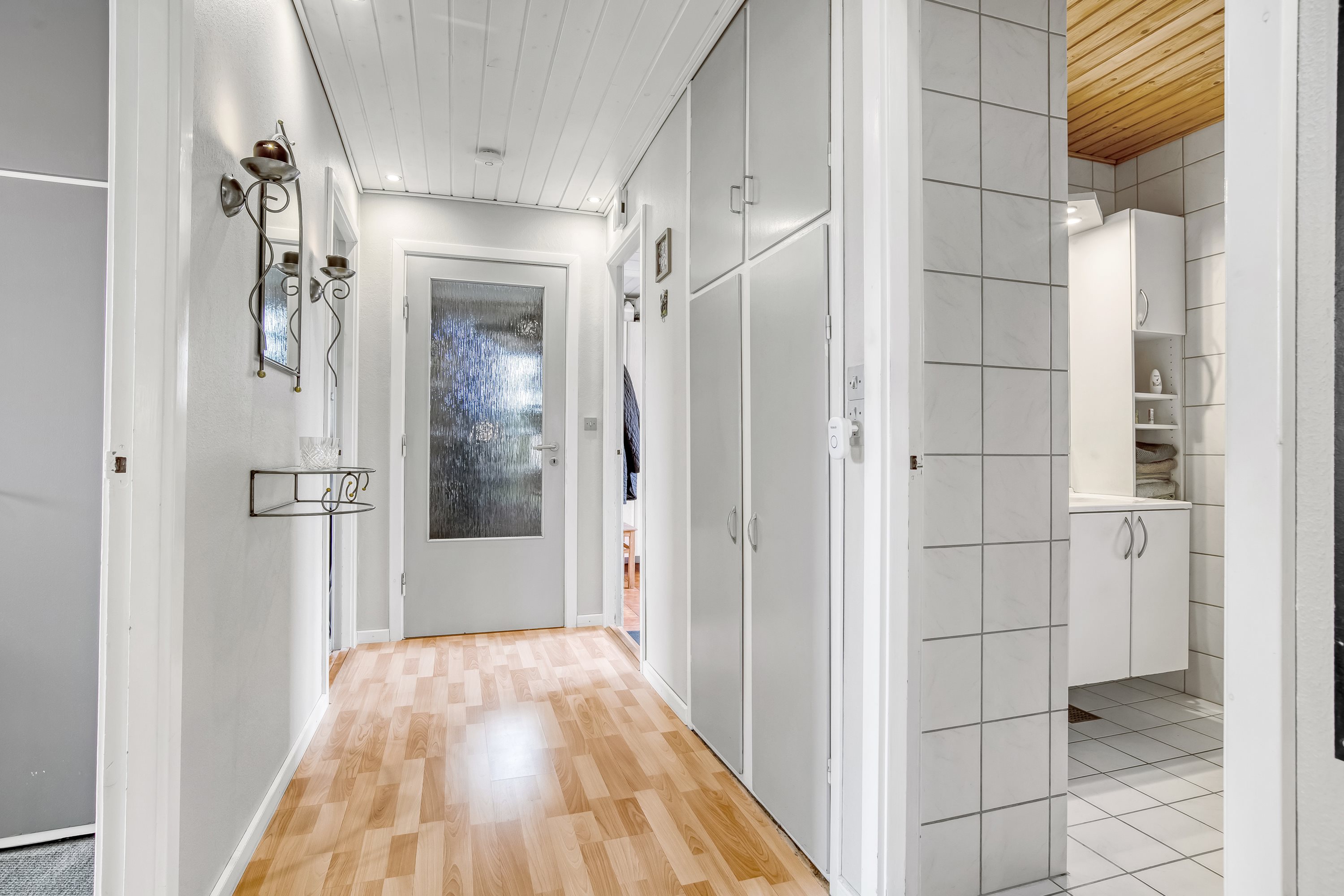 Fremhævet gang billede i fuldskærmstilstand. Billede af Skoleparken 11, 7500 Holstebro