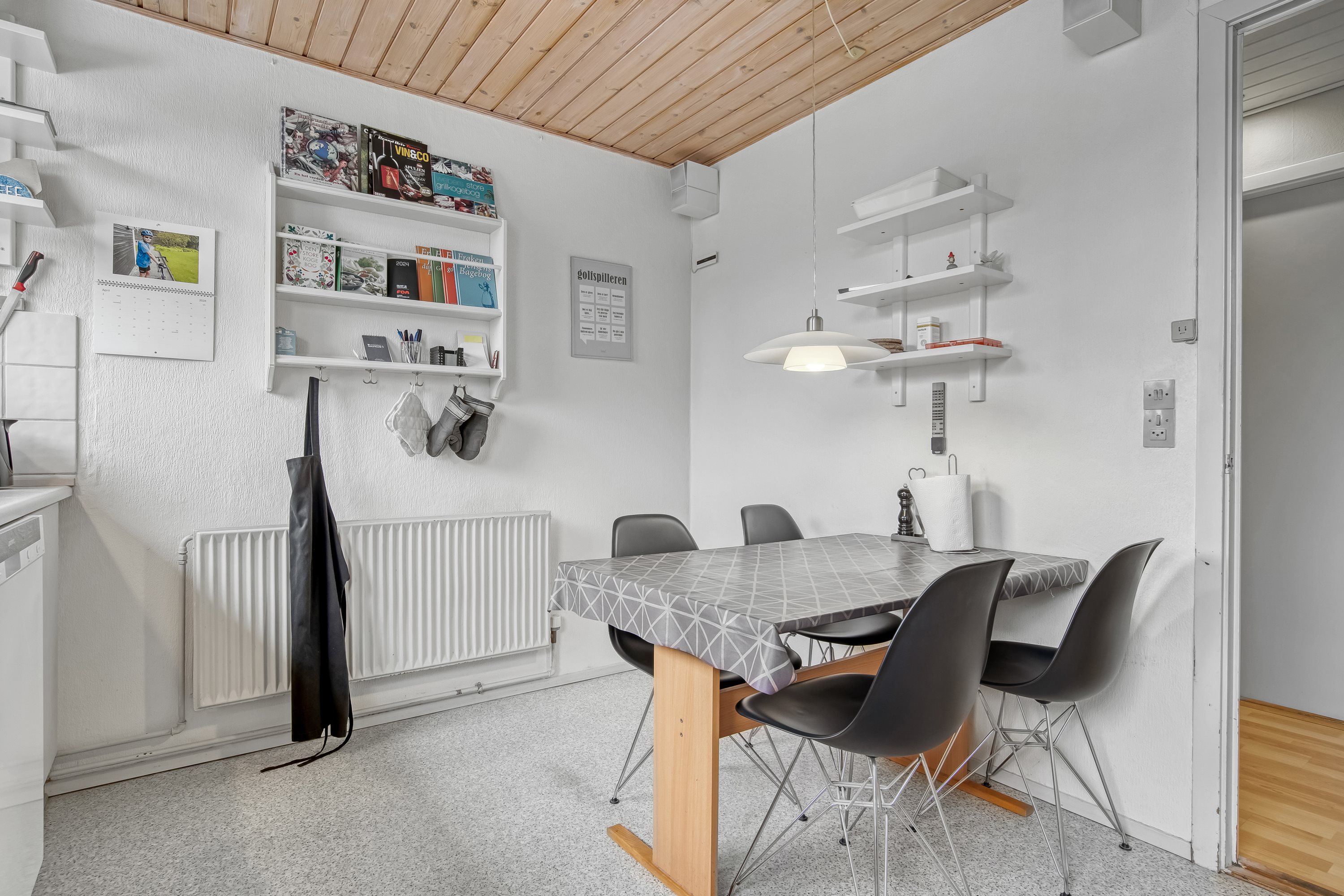 Fremhævet køkken billede i fuldskærmstilstand. Billede af Skoleparken 11, 7500 Holstebro