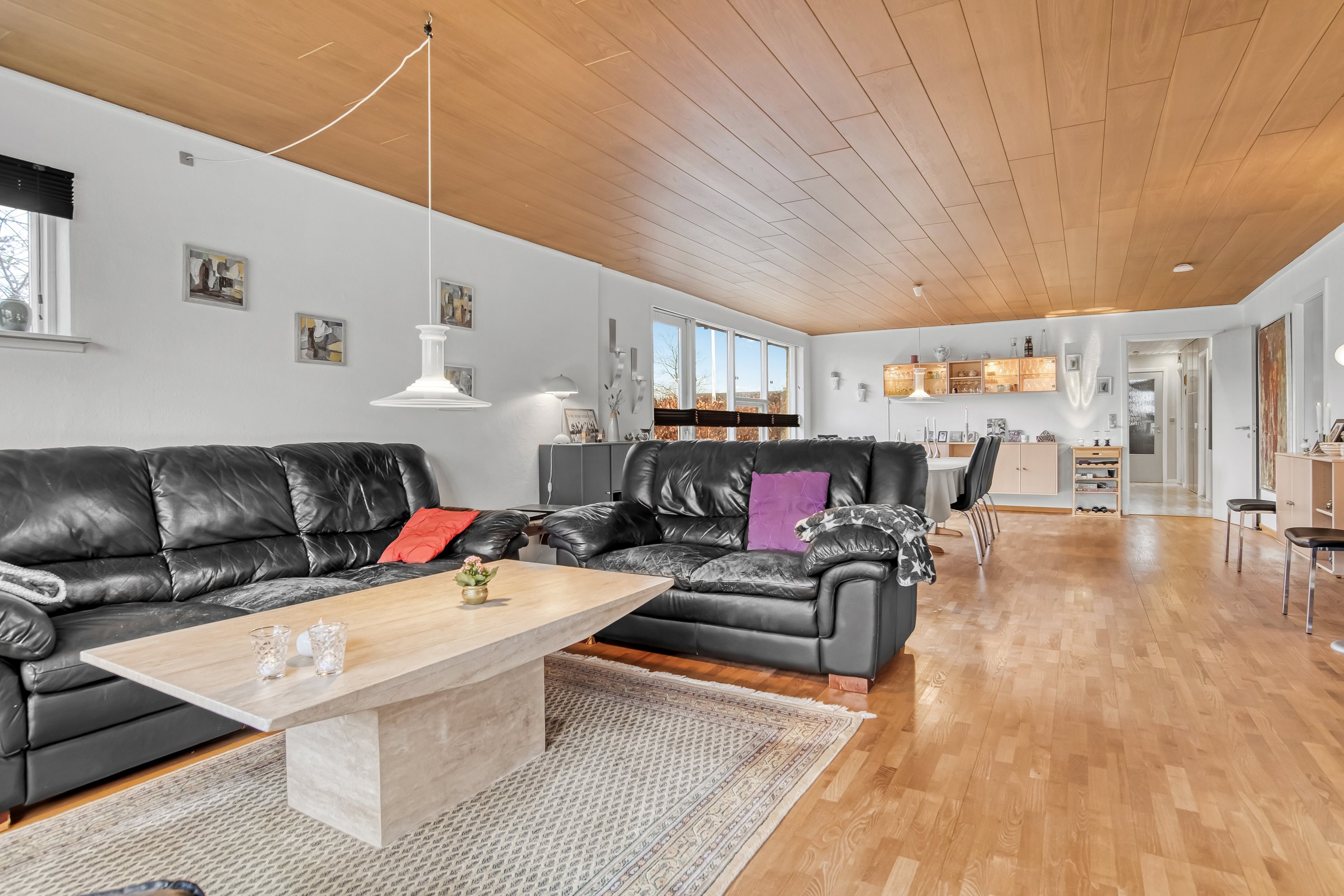 Fremhævet stue billede i fuldskærmstilstand. Billede af Skoleparken 11, 7500 Holstebro