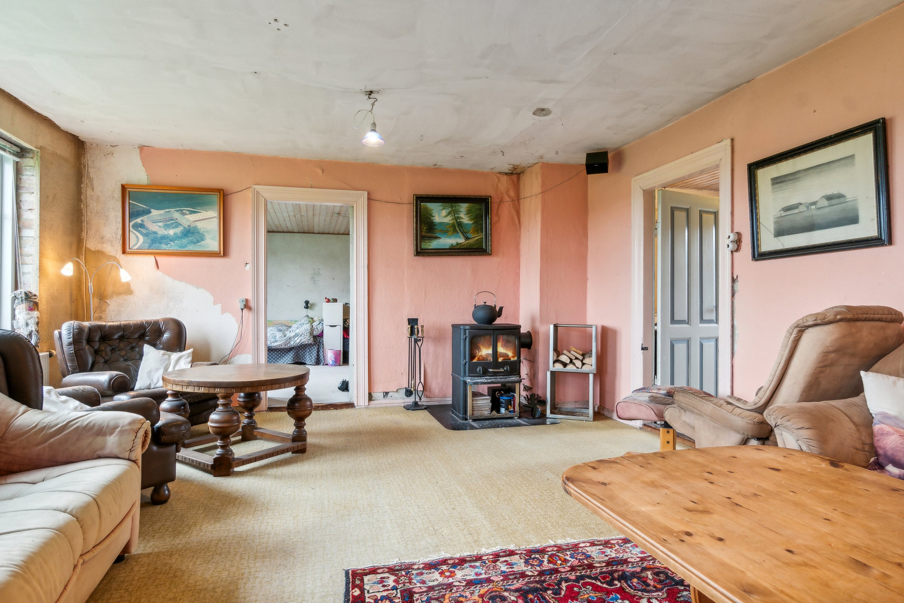 Fremhævet stue billede i fuldskærmstilstand. Billede af Amstedbrovej 18, Lund, 7741 Frøstrup