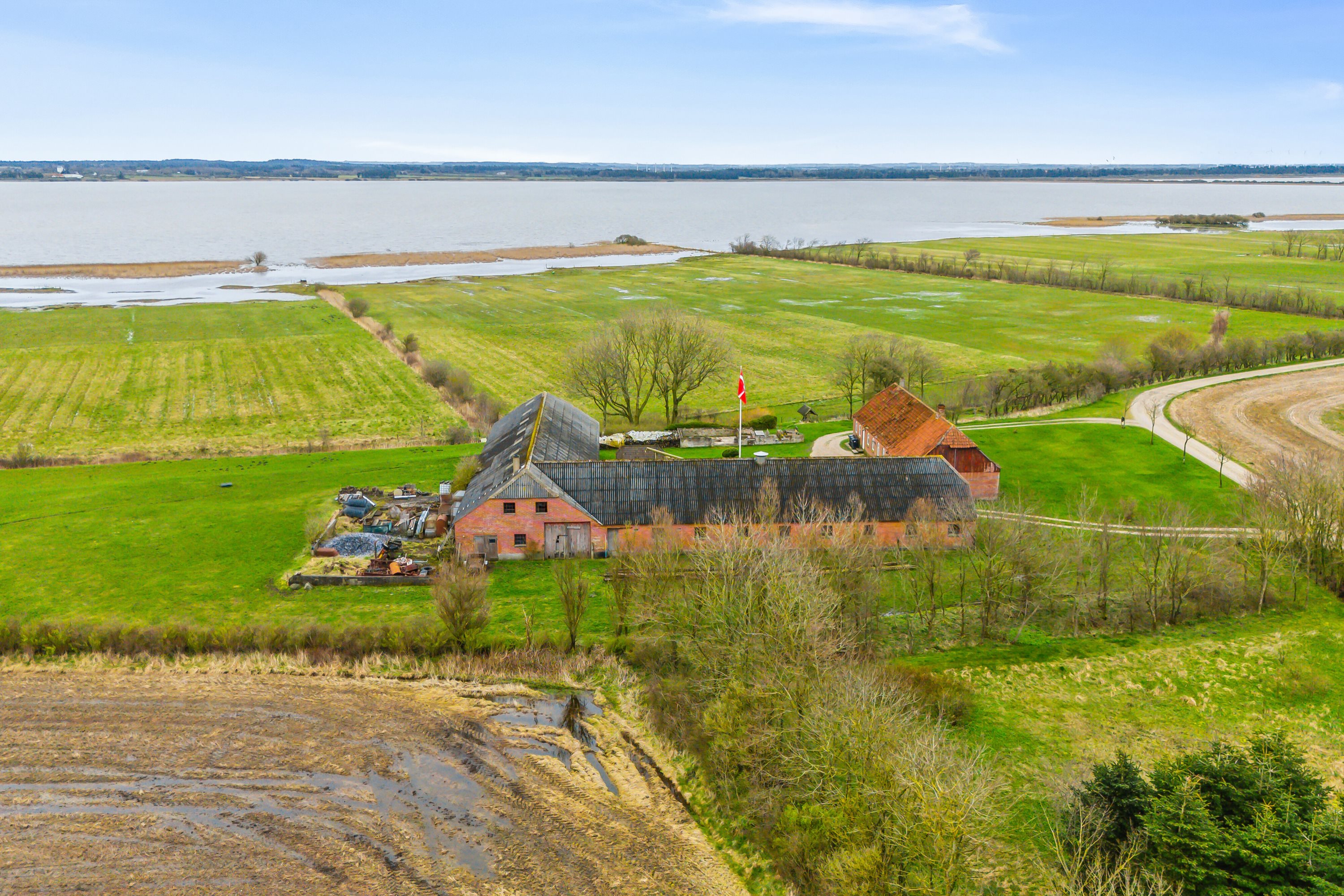 Fremhævet luftfoto billede i fuldskærmstilstand. Billede af Amstedbrovej 18, Lund, 7741 Frøstrup